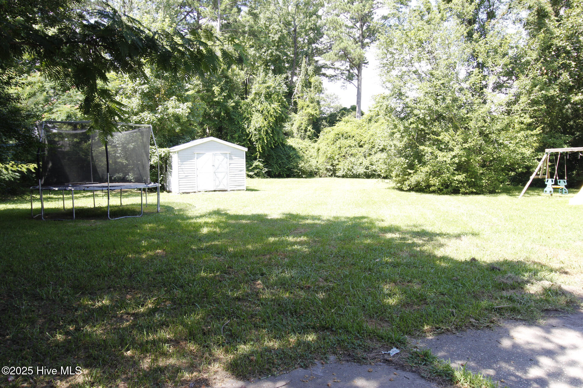 100549200 | Photo 19