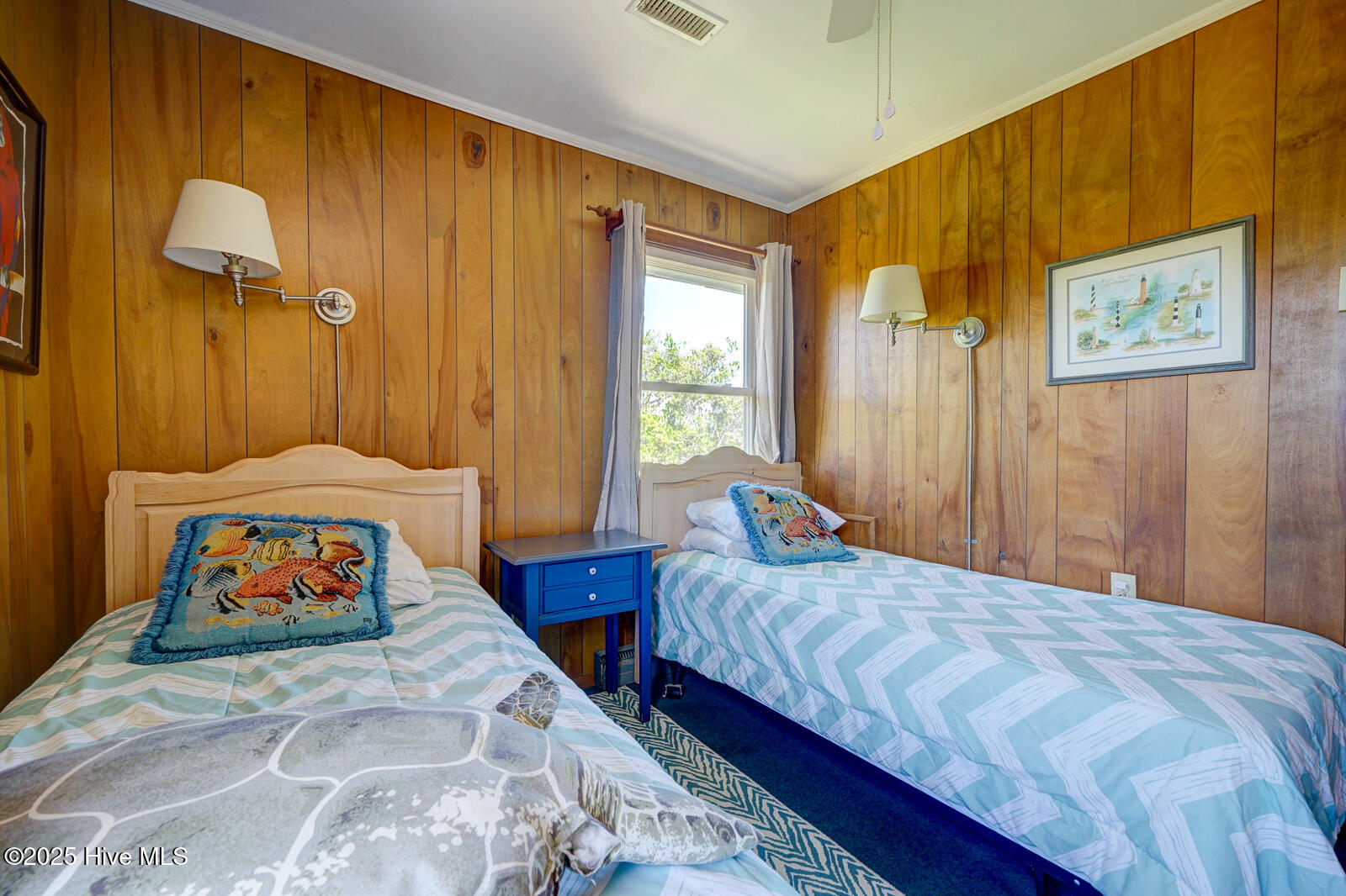 100519598 | Photo 18