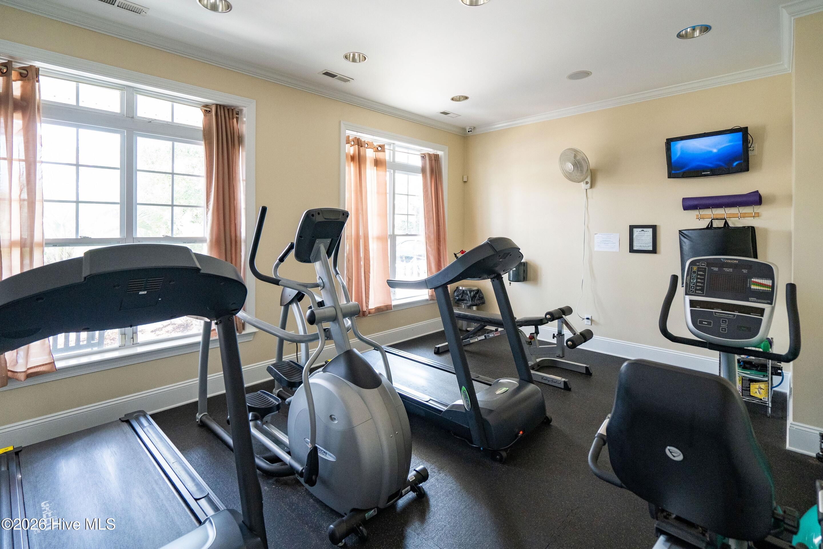 100547652 | Photo 76