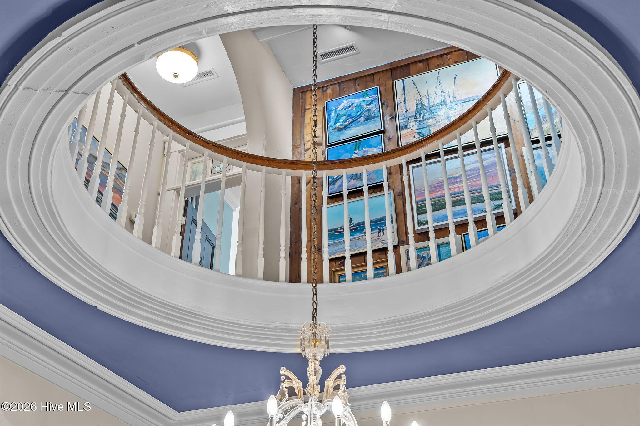 100562122 | Photo 36