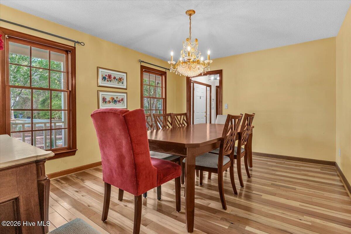 100565591 | Photo 24