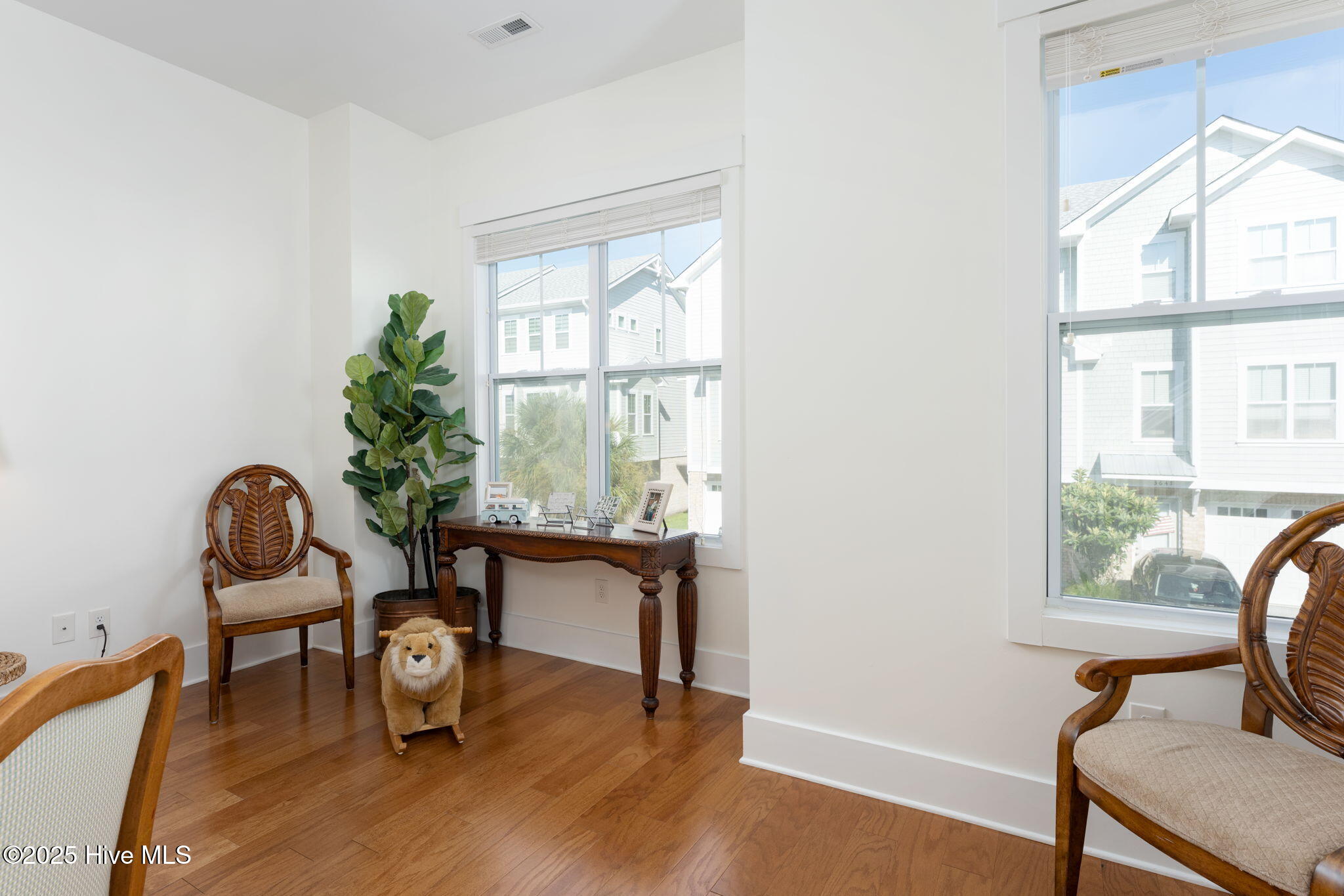 3644 Watch Hill Way, Wilmington, NC 28409 – photo 7: living-room-01d