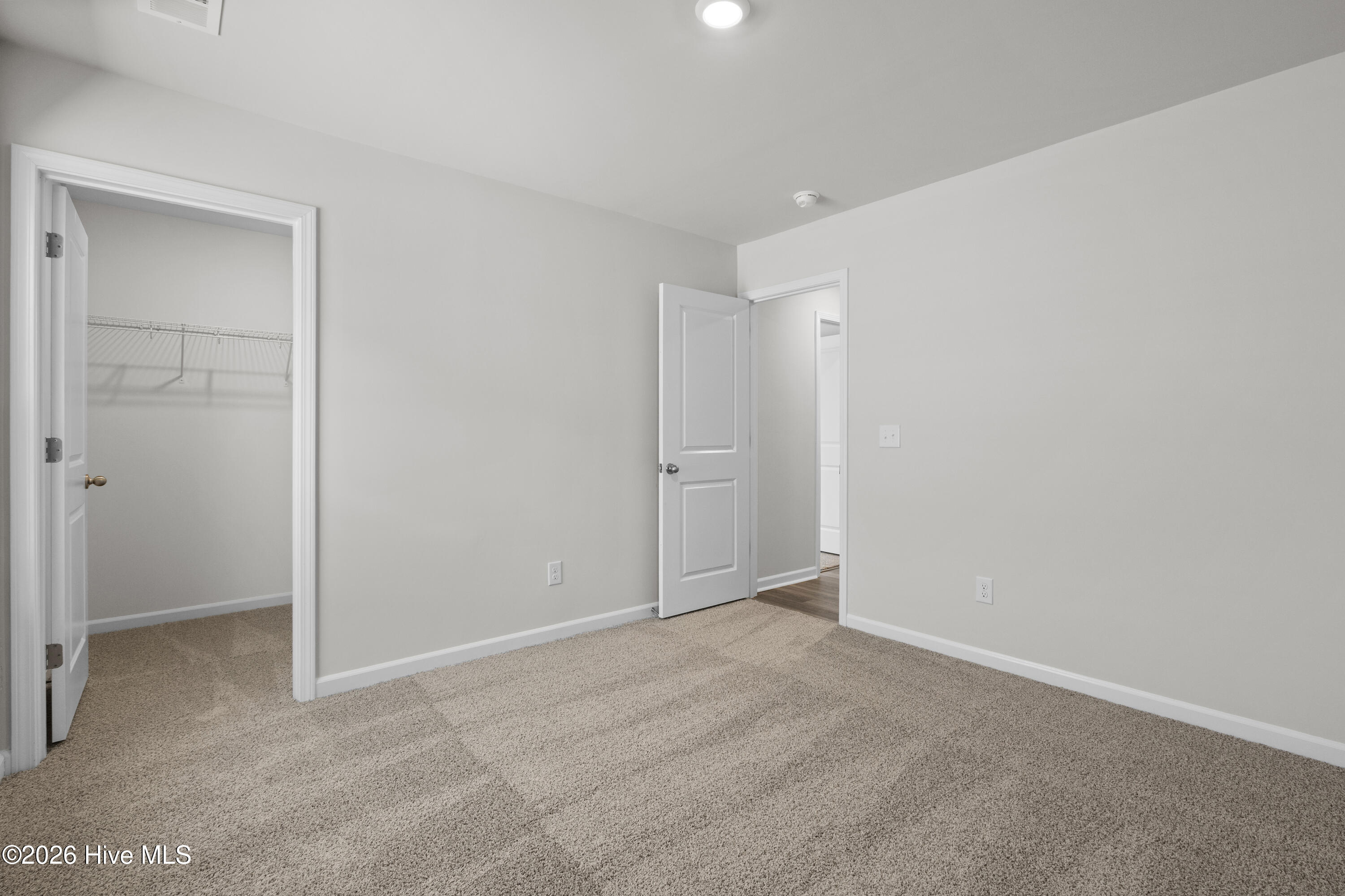 100552146 | Photo 26