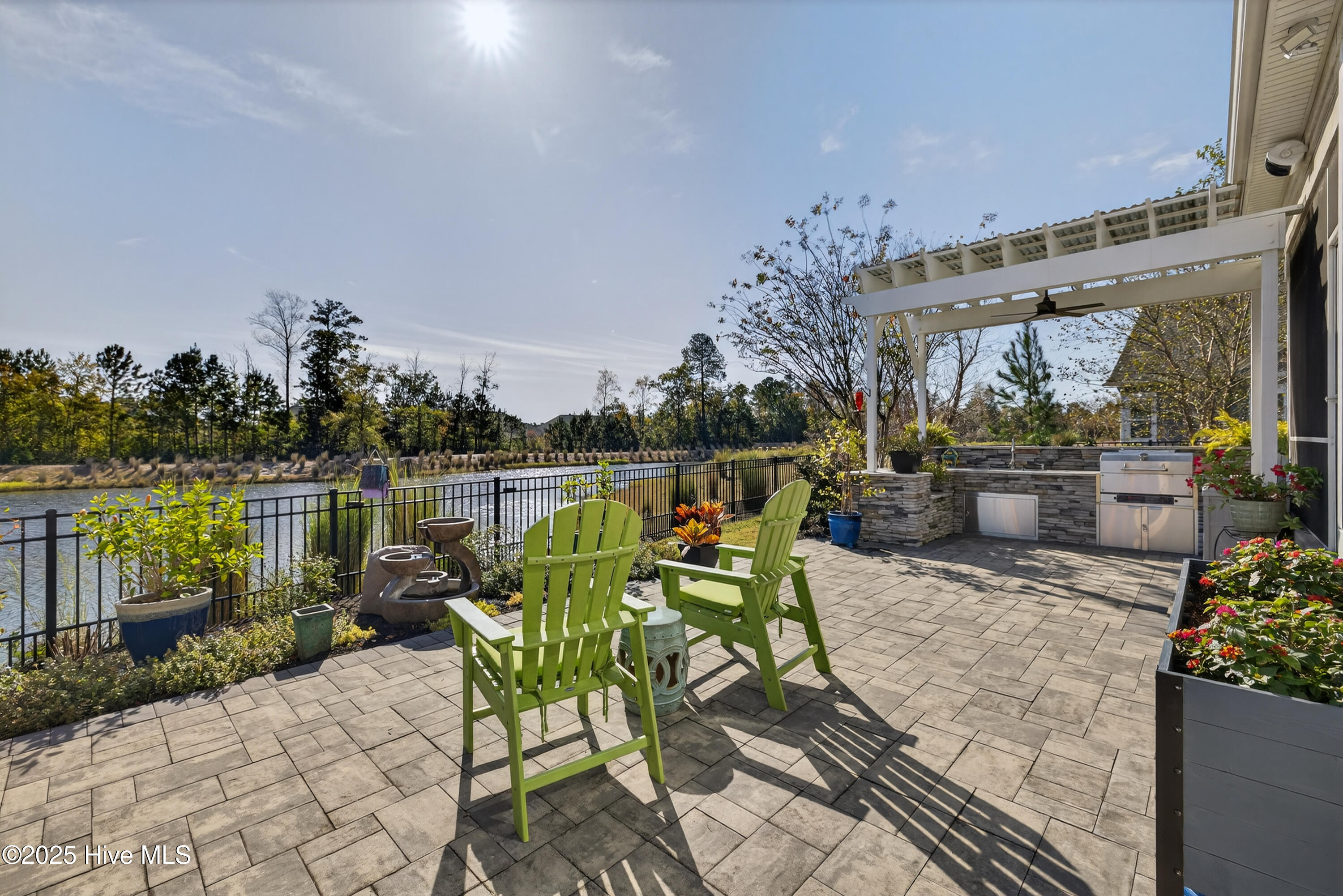 100541108 | Photo 27