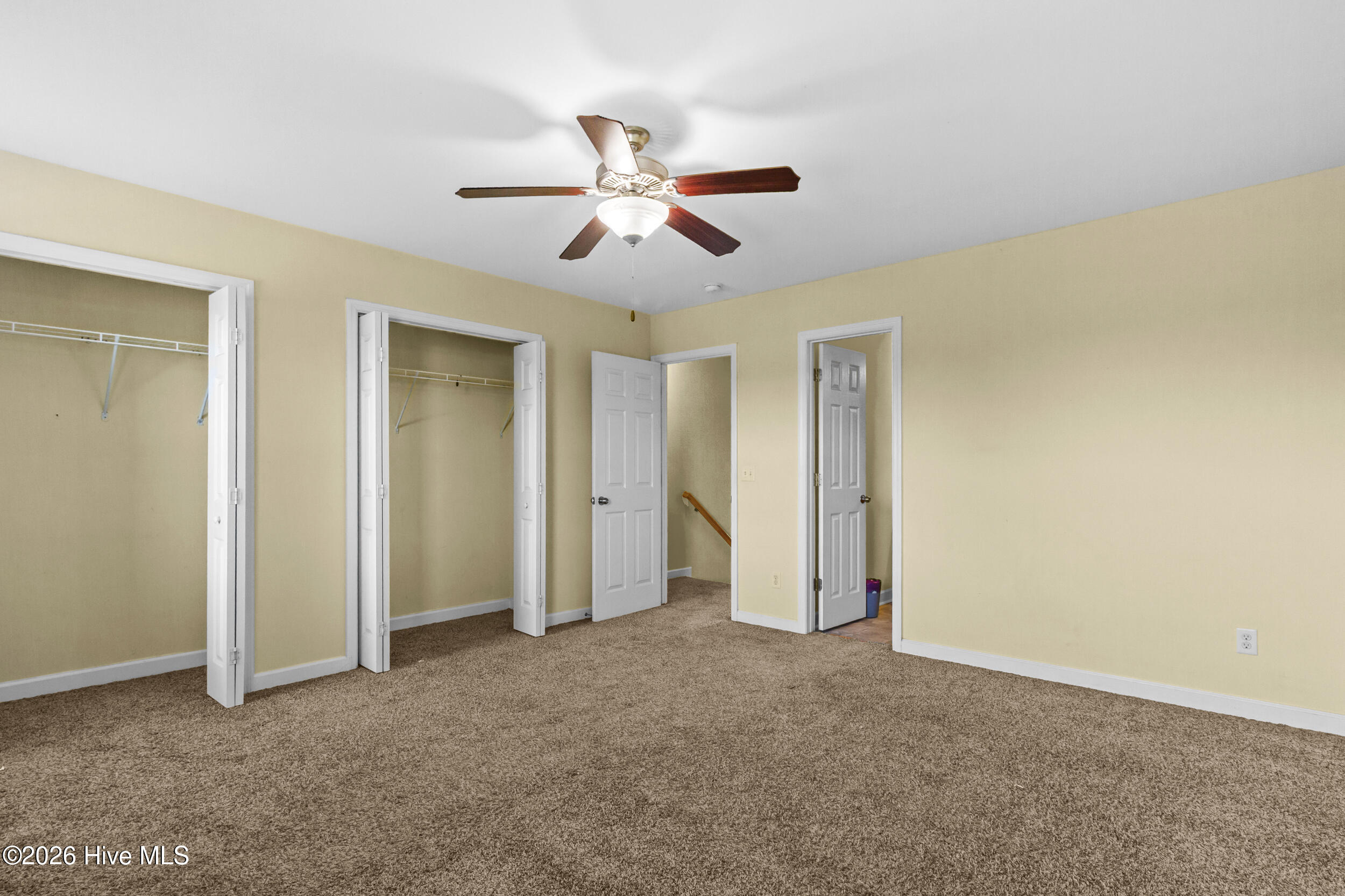 100557945 | Photo 14