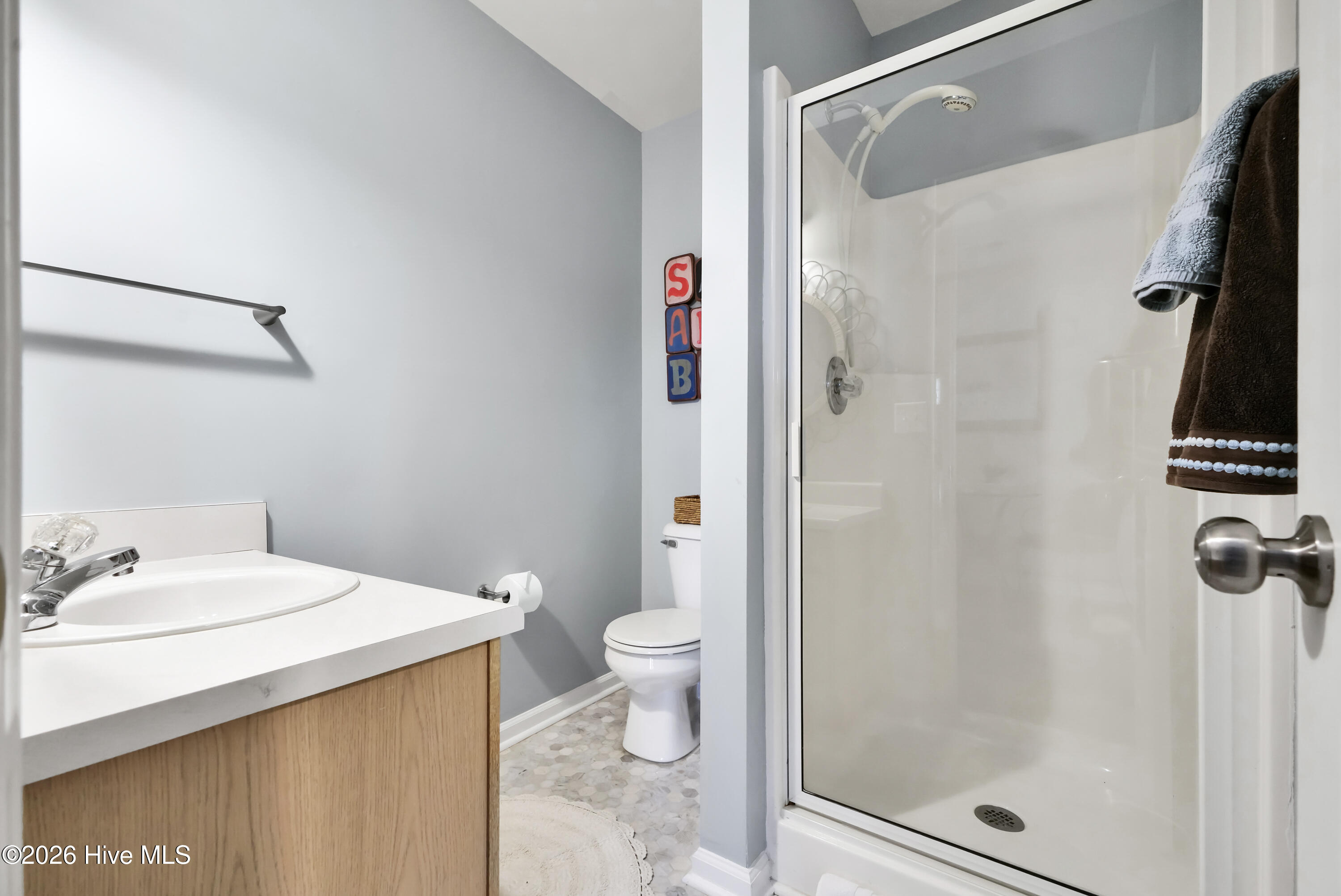 100550810 | Photo 37