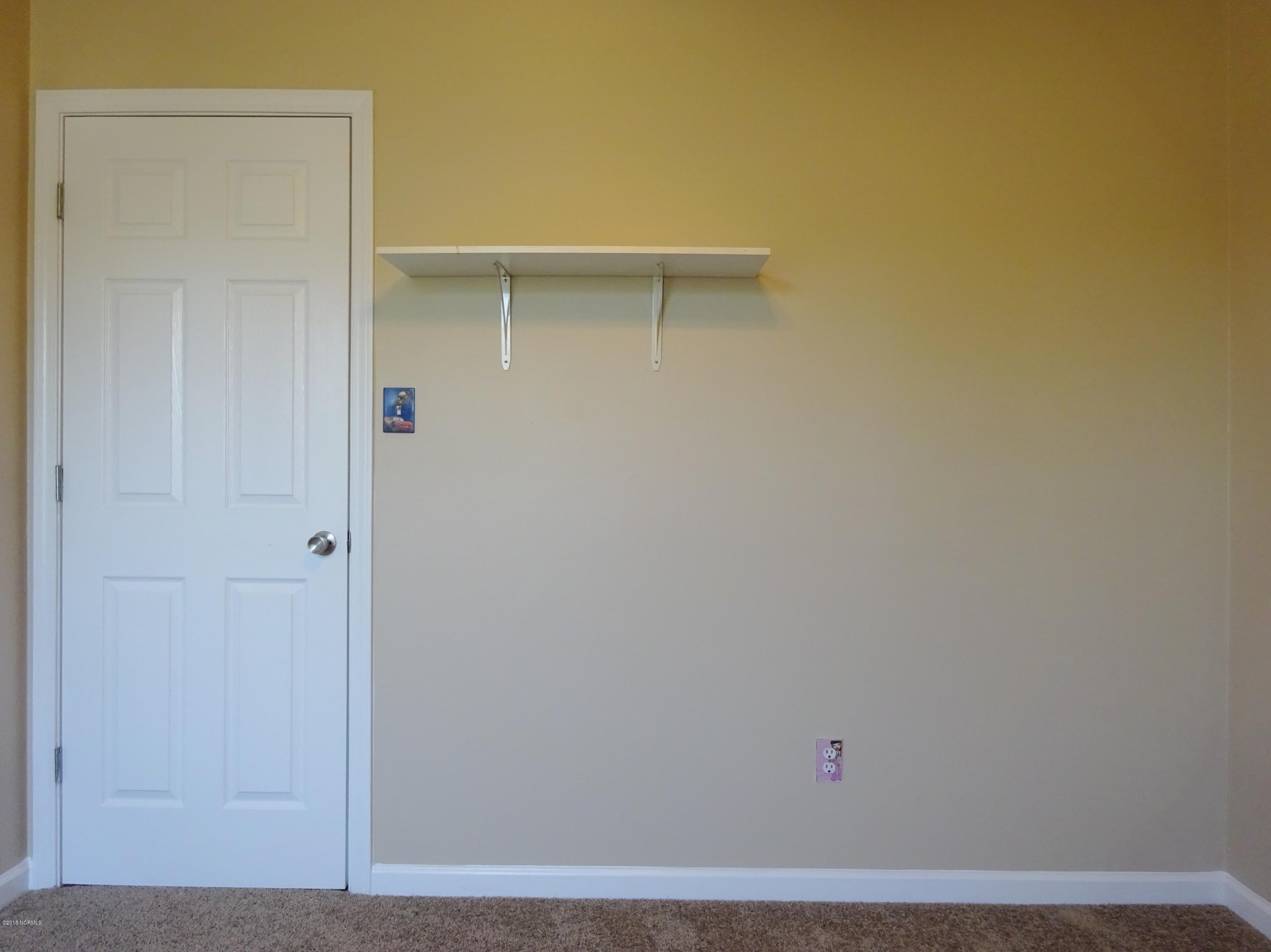 100555136 | Photo 21