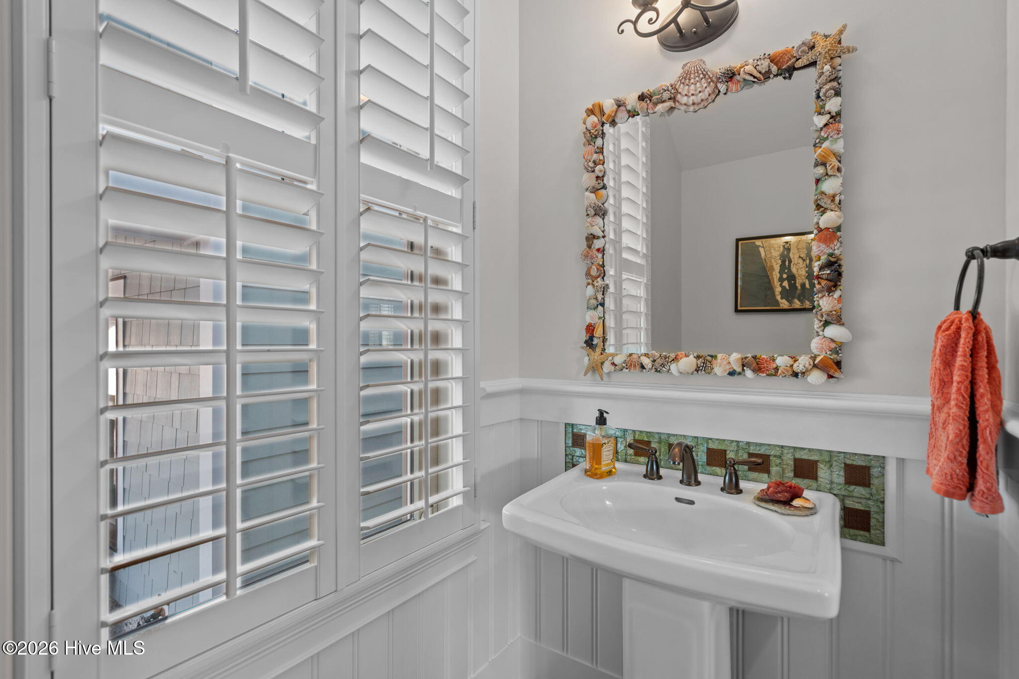 100551618 | Photo 30