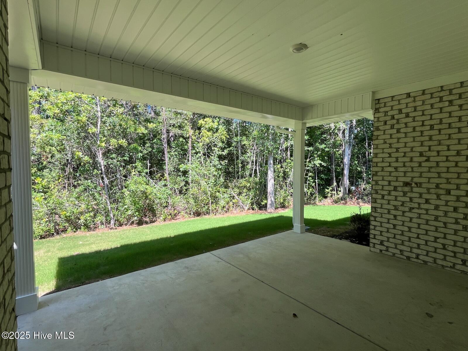 100518408 | Photo 29