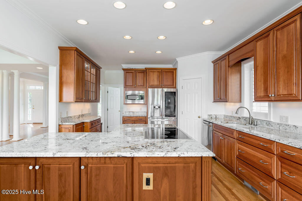 100521918 | Photo 22