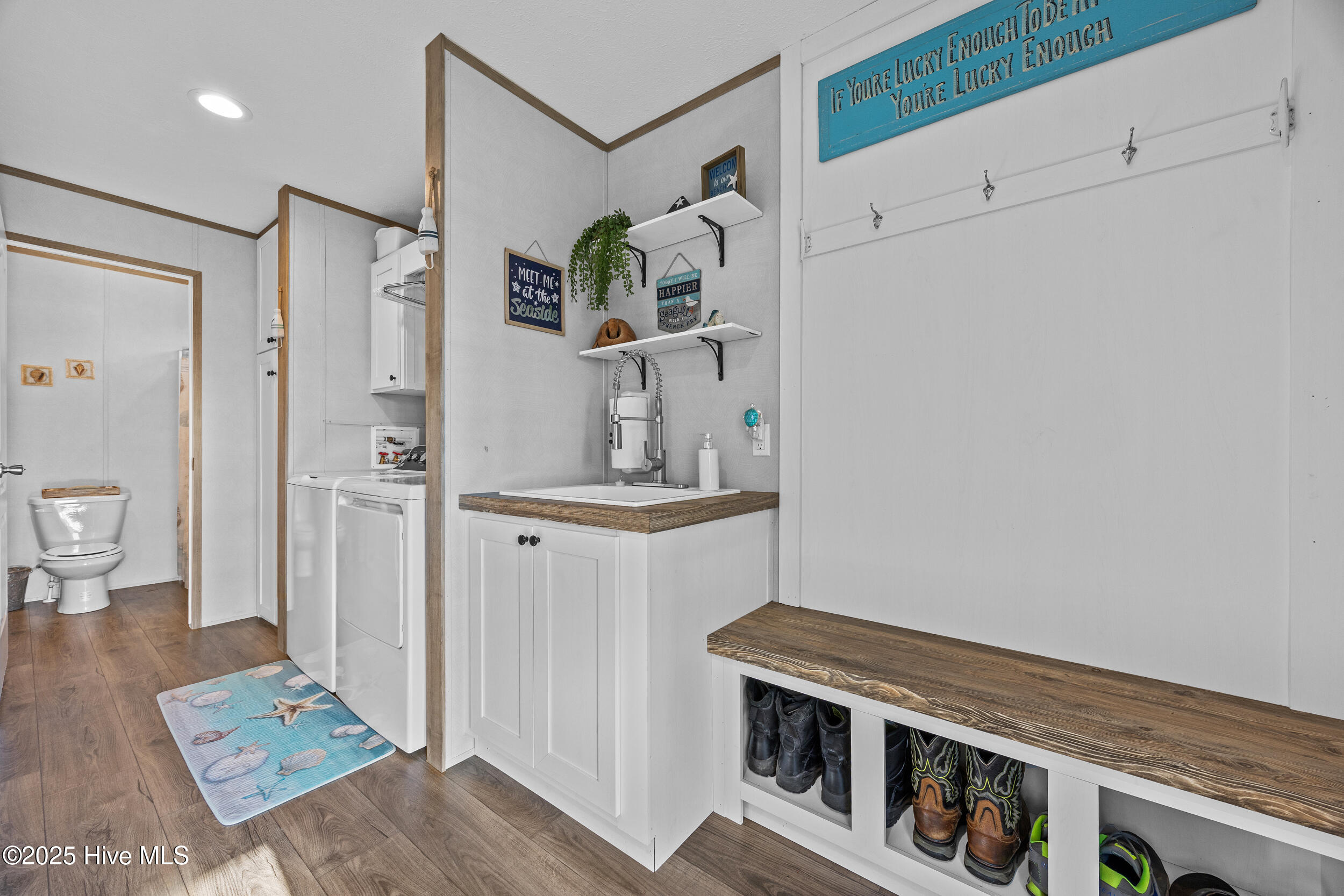 100542726 | Photo 28