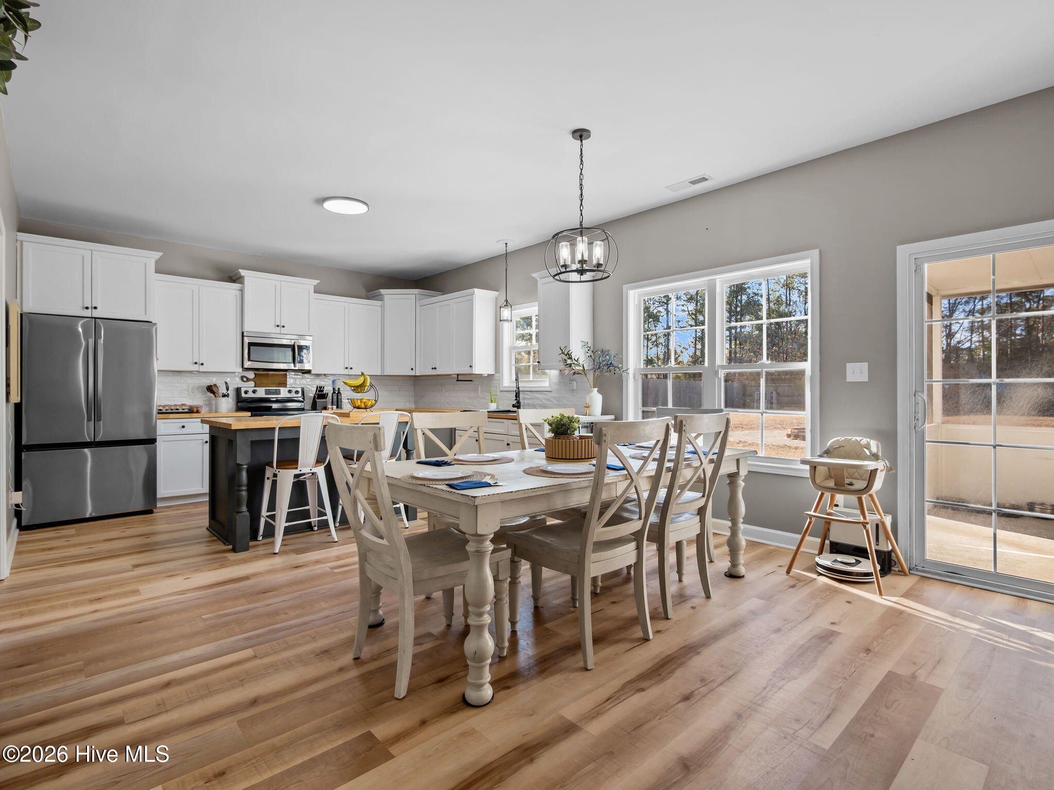 100547067 | Photo 12