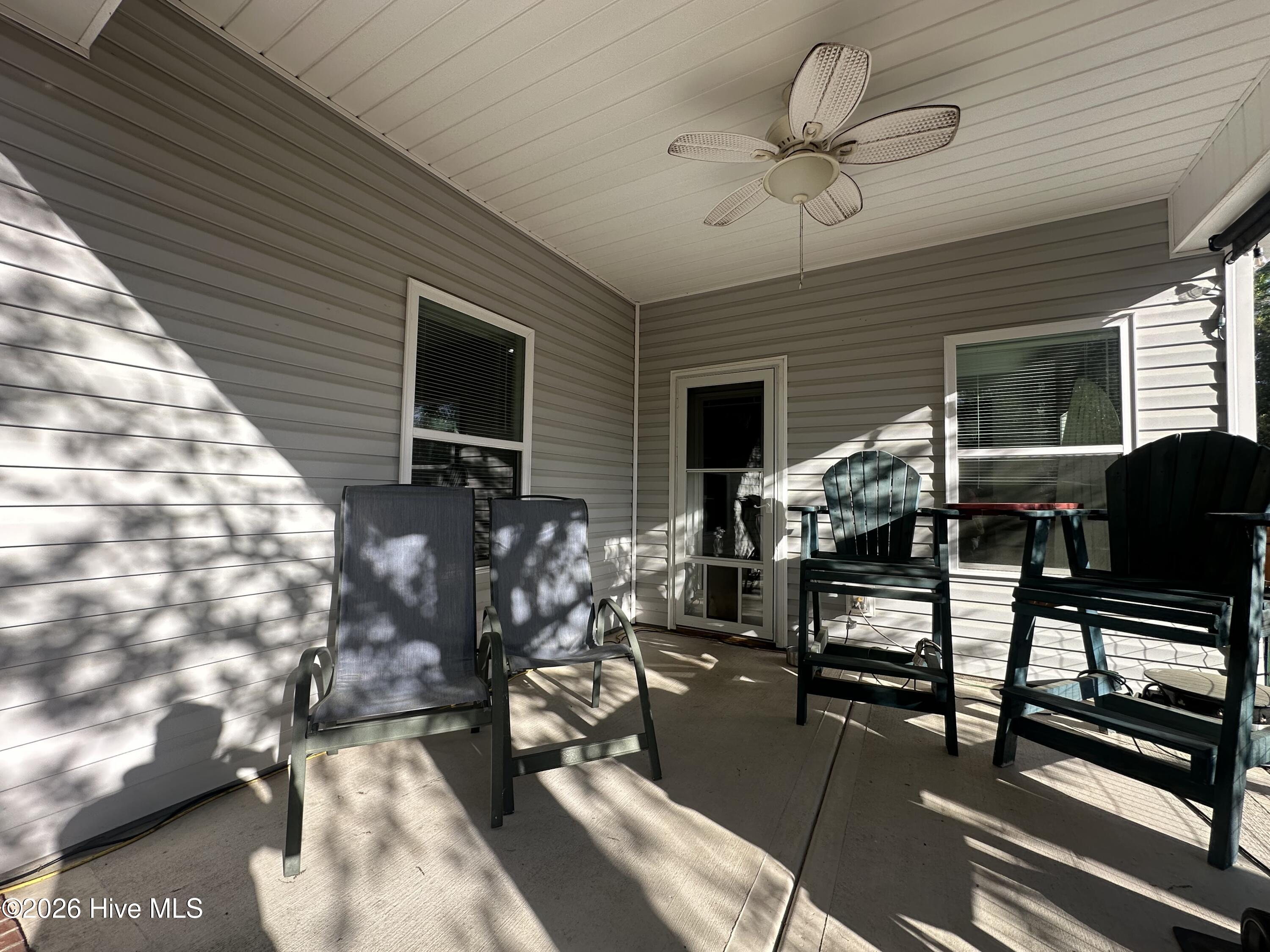 225 Winding Creek Way,Hubert