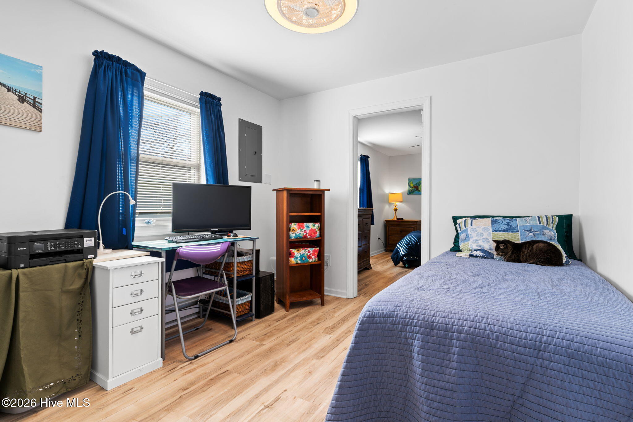 100546377 | Photo 17