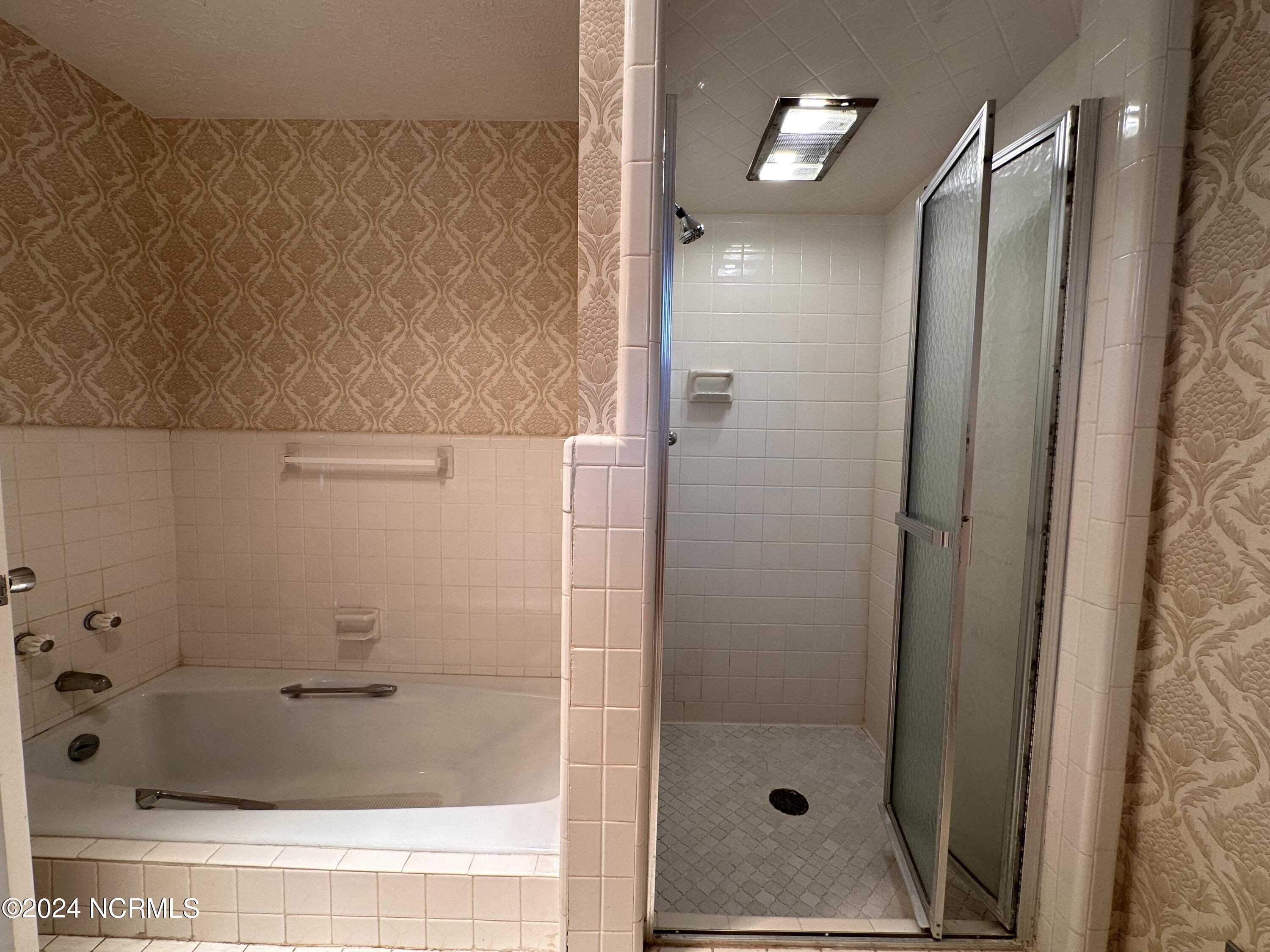 100466276 | Photo 38