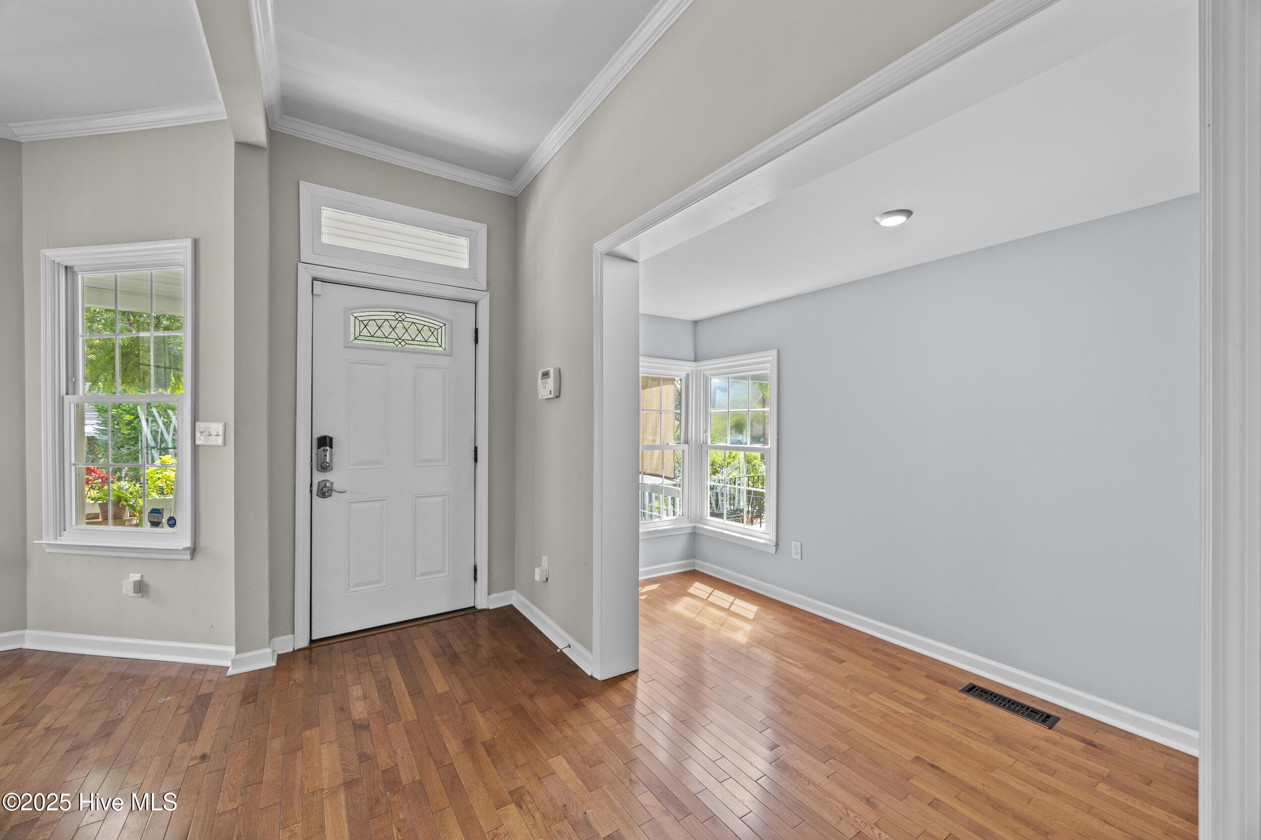 100528550 | Photo 10