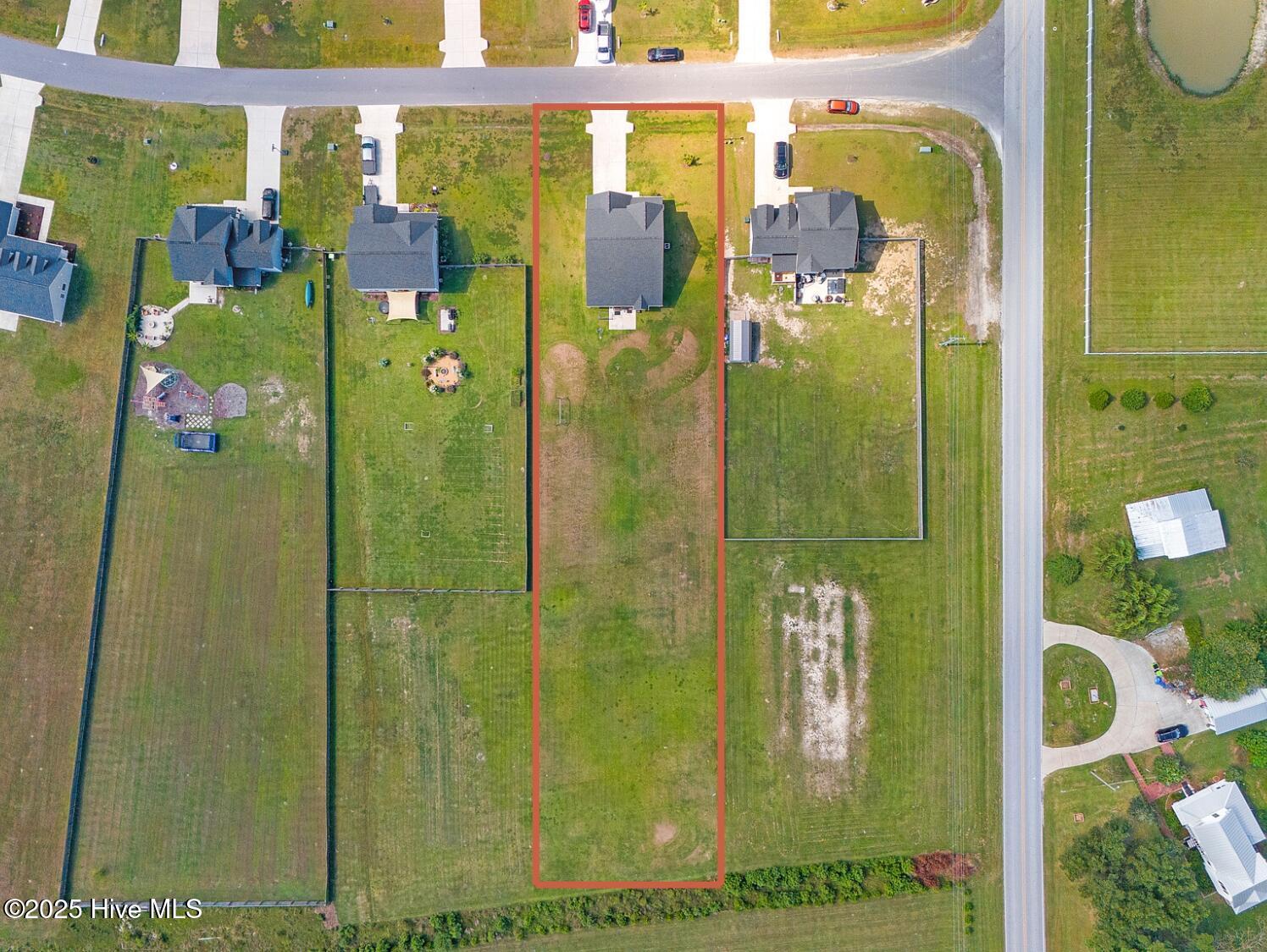 100532125 | Photo 46