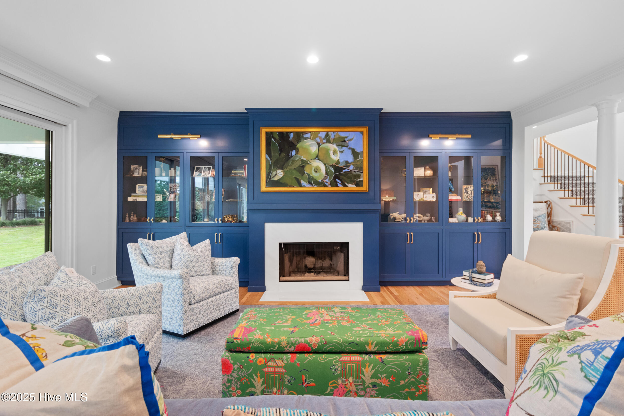 100534920 | Photo 33