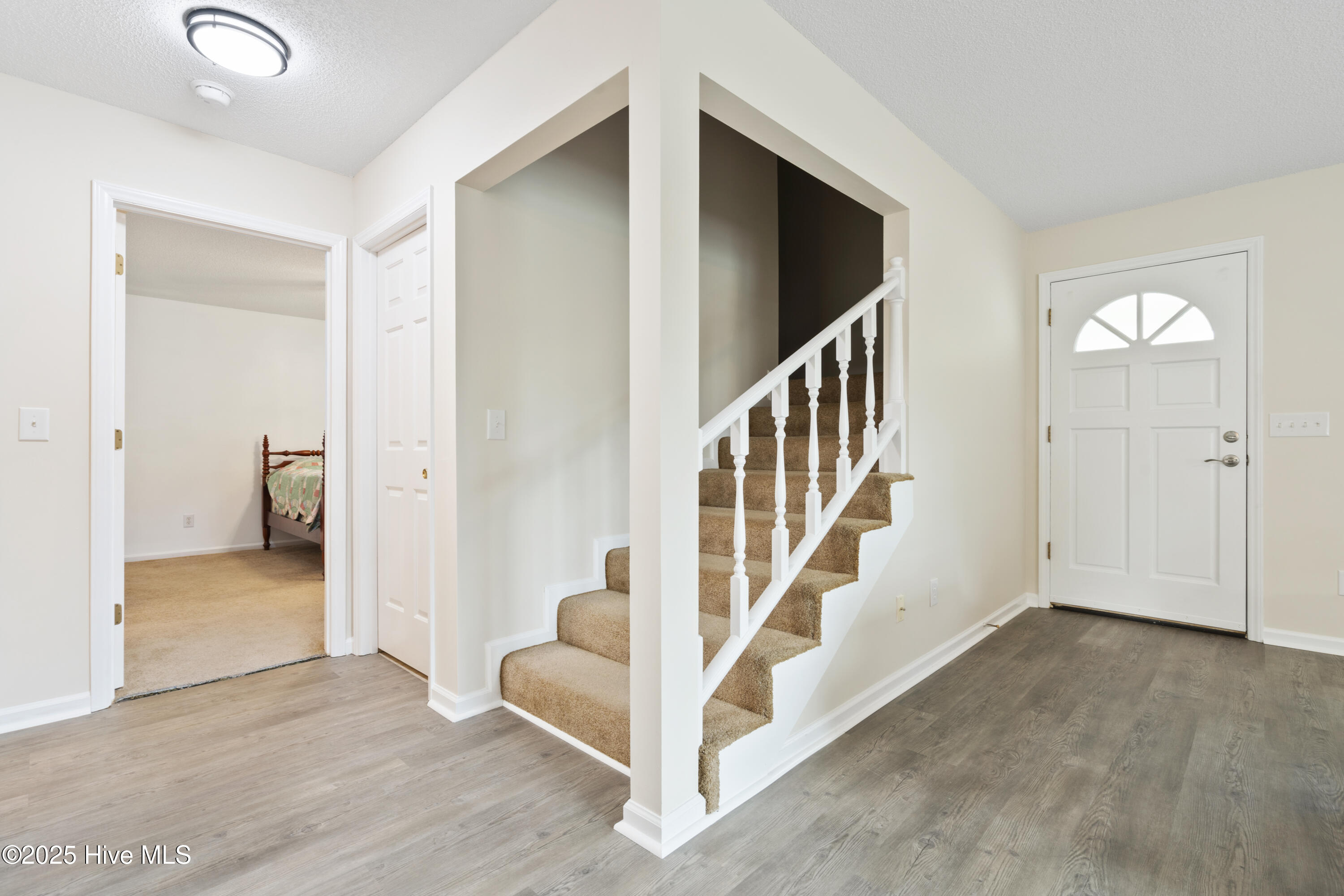 100515405 | Photo 22