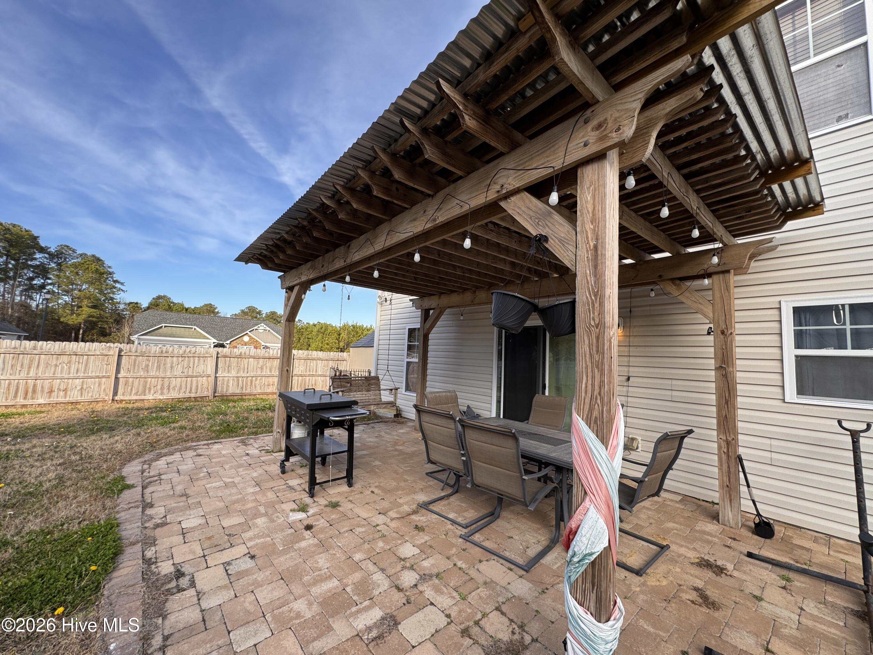 100550584 | Photo 22