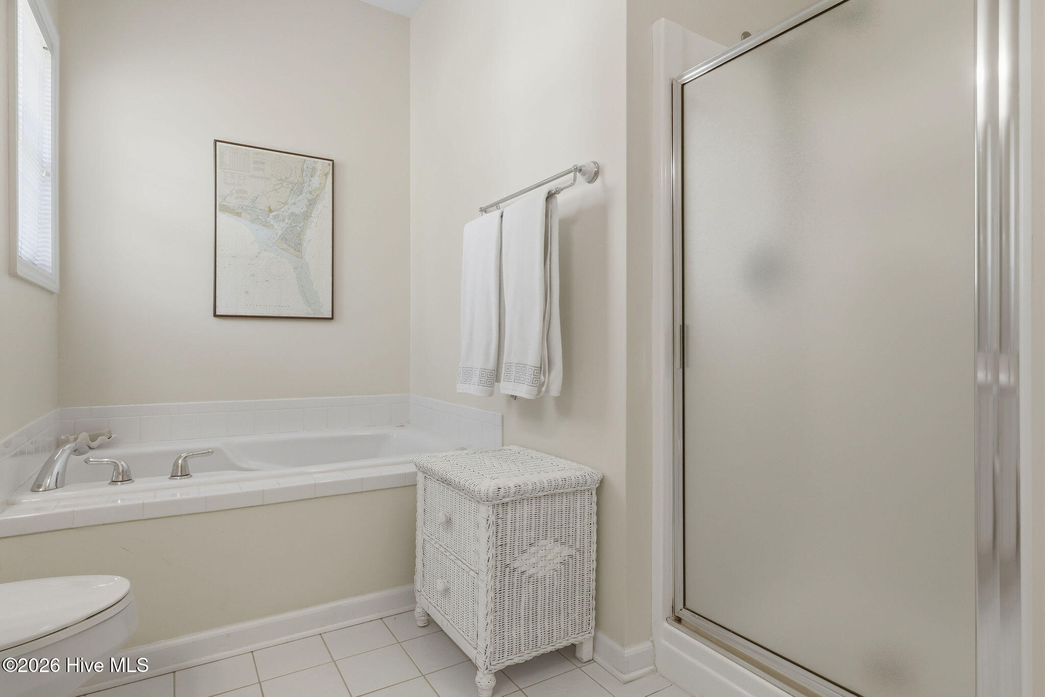 100560993 | Photo 32