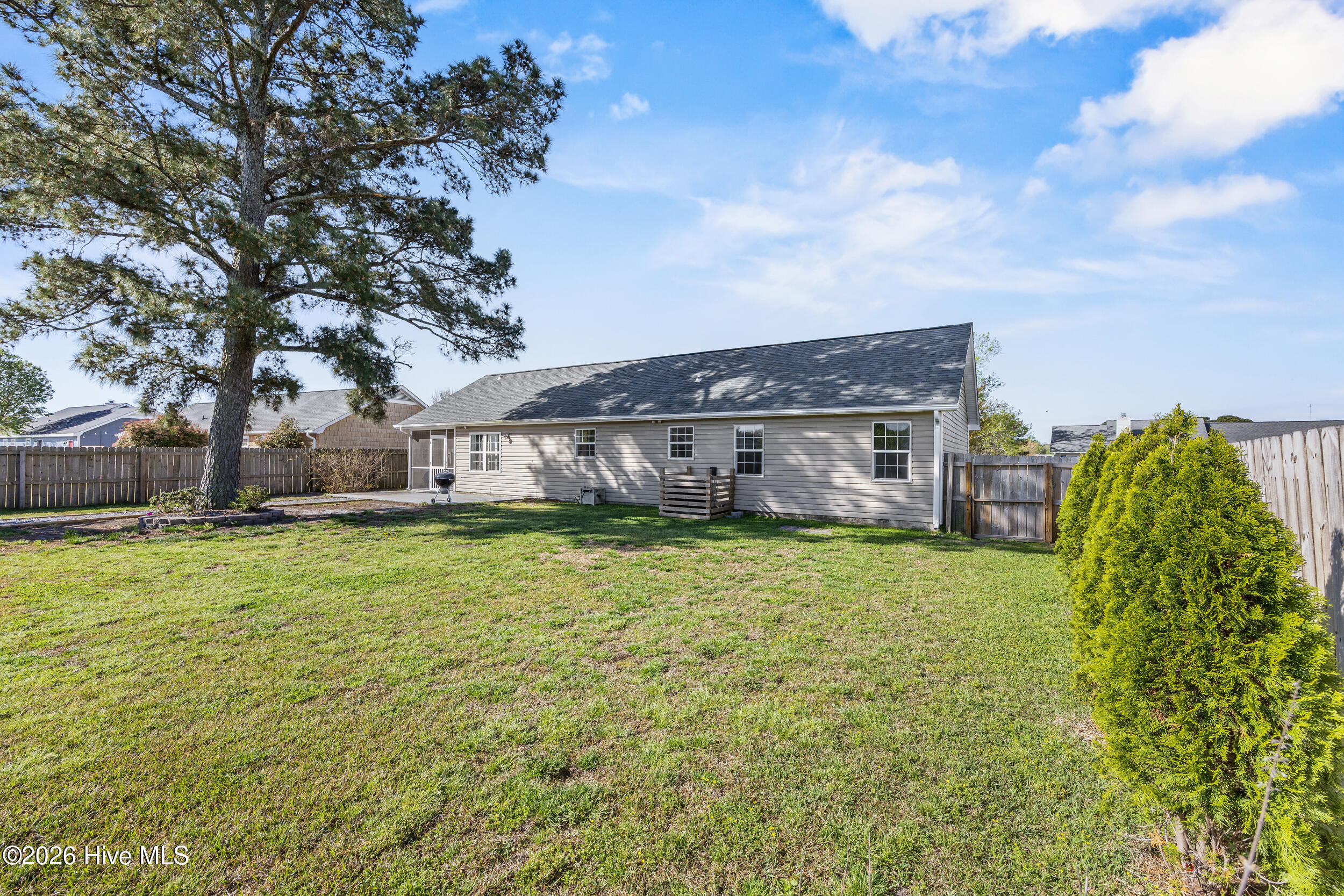 100566021 | Photo 18