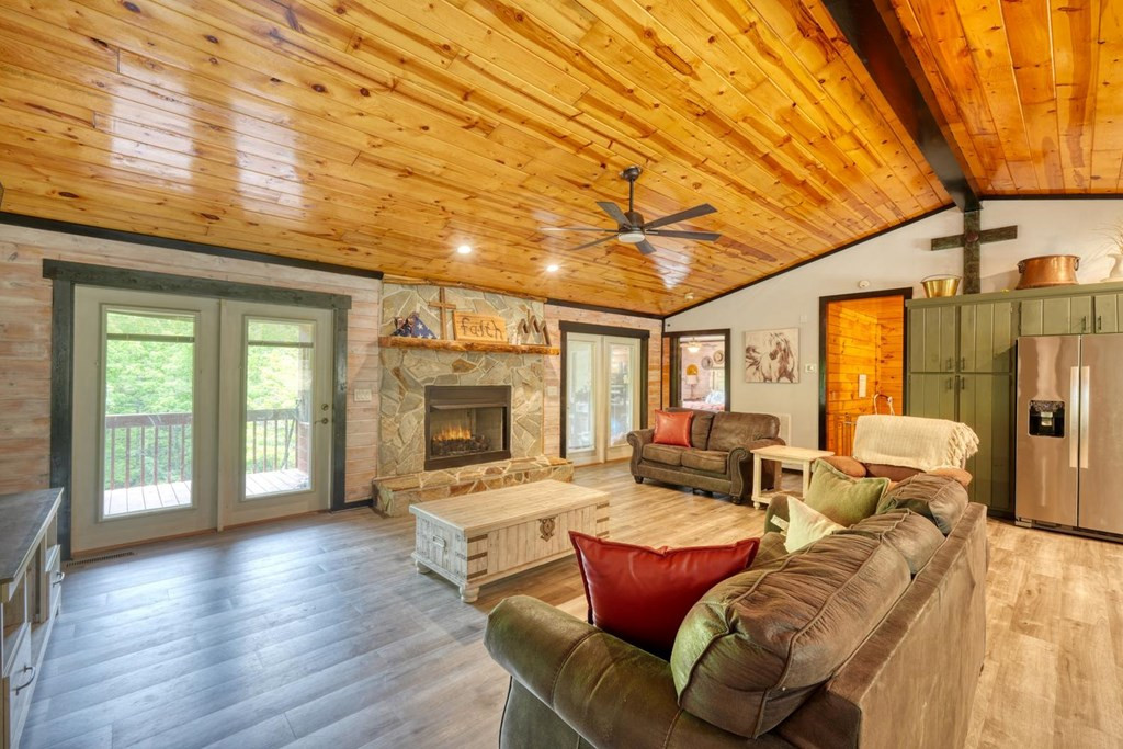 277 Clay Durrett Road, Murphy, NC 28906 Listing Photo  14