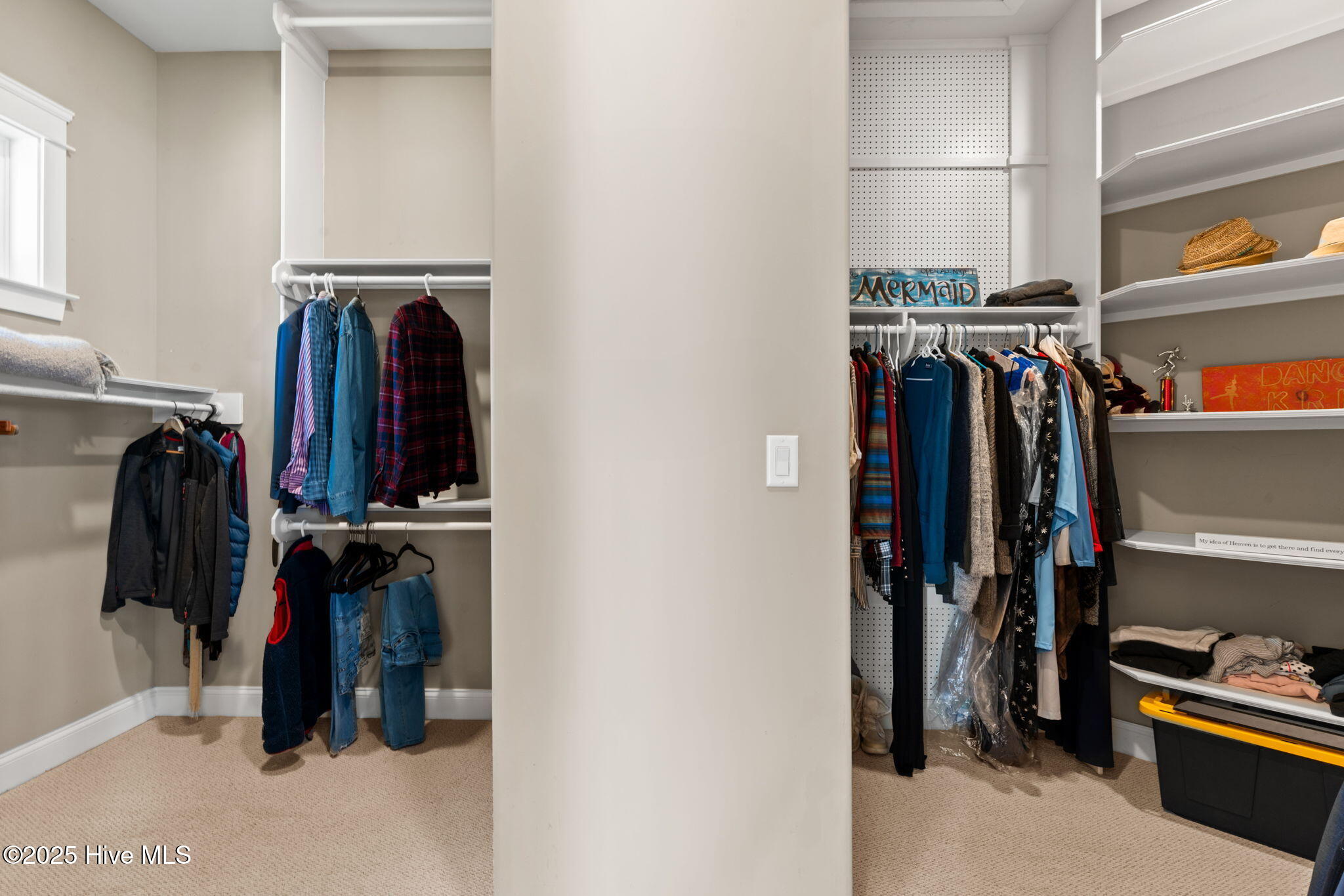 100540302 | Photo 44