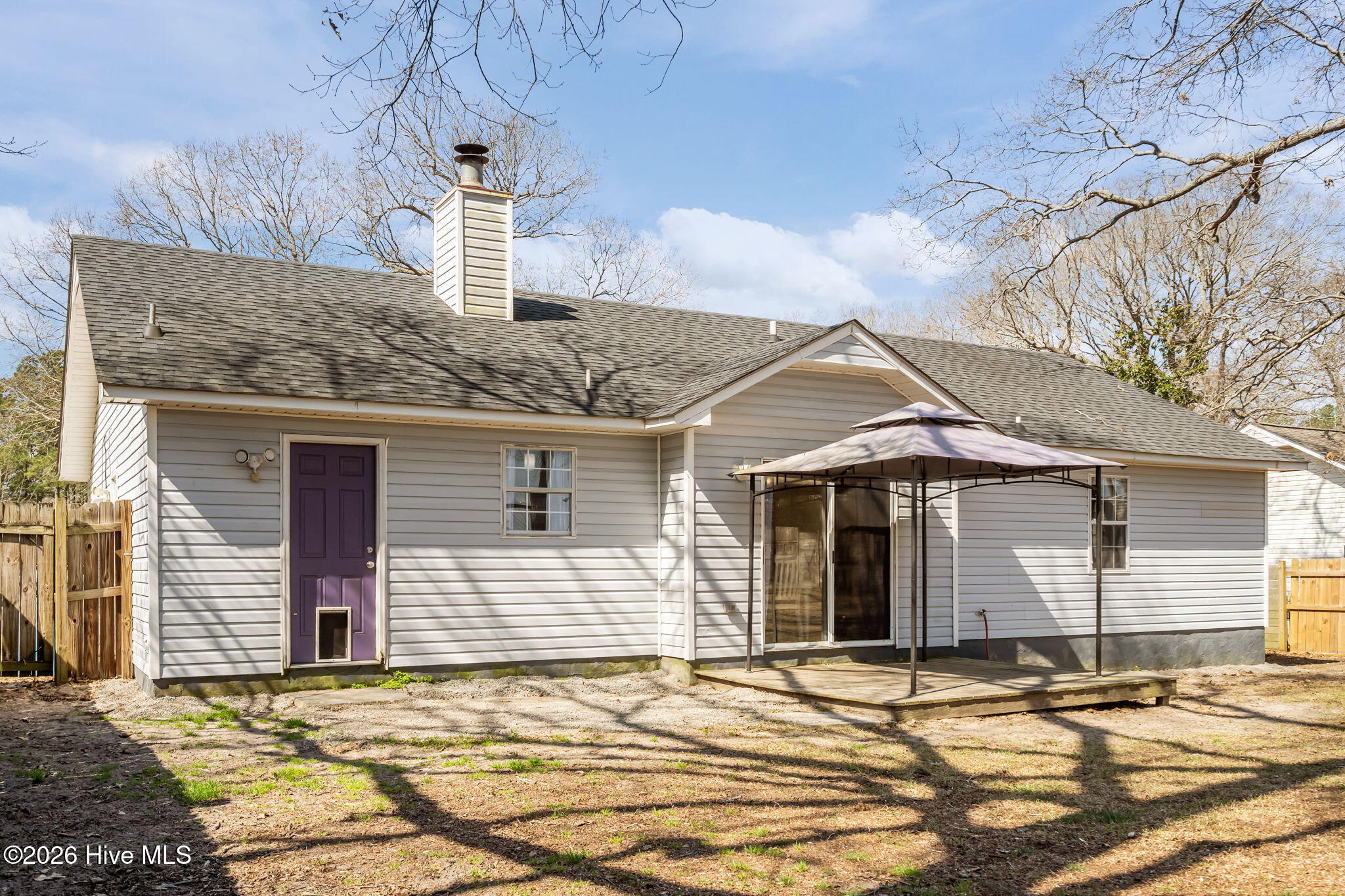 100558833 | Photo 38