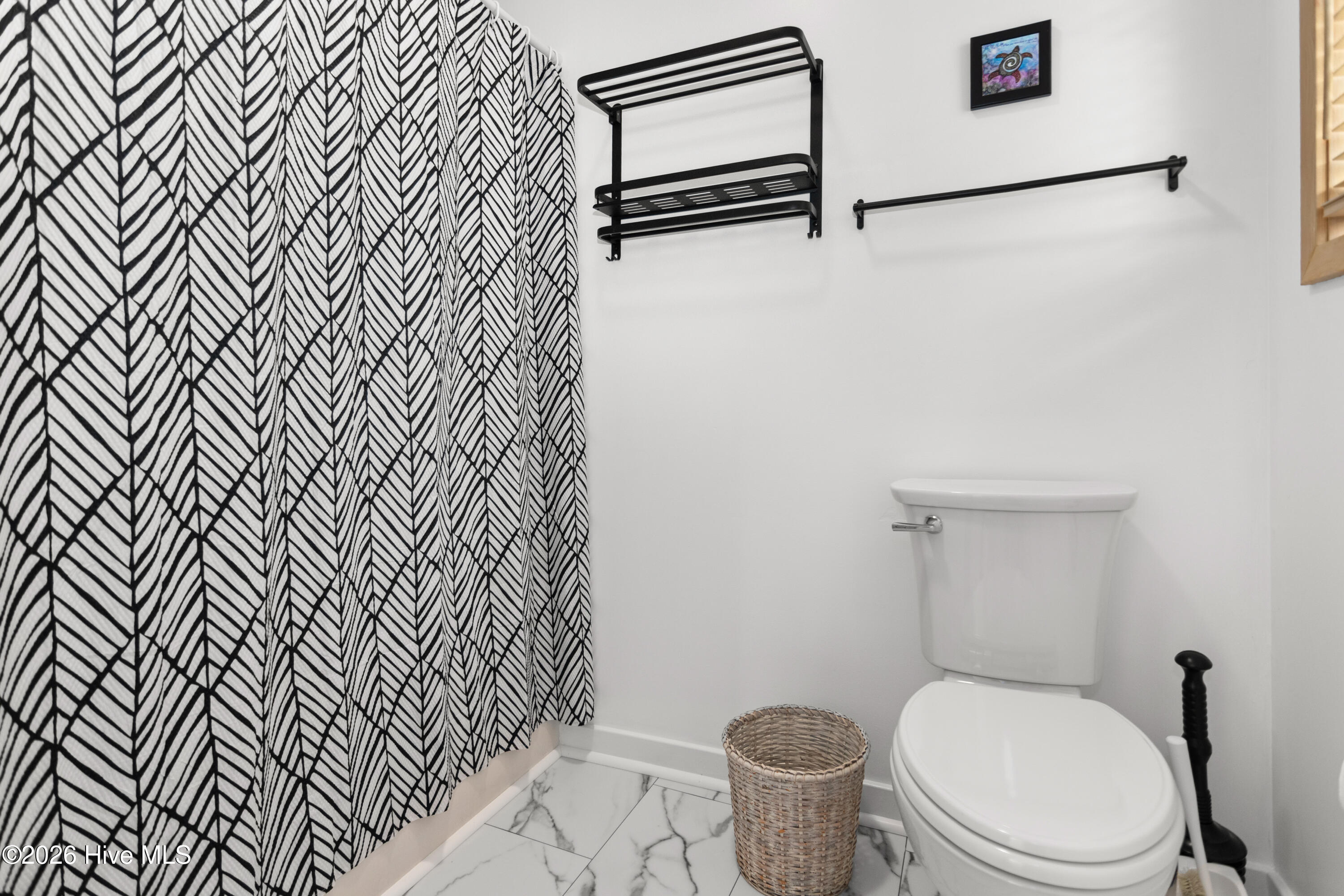 100562499 | Photo 19