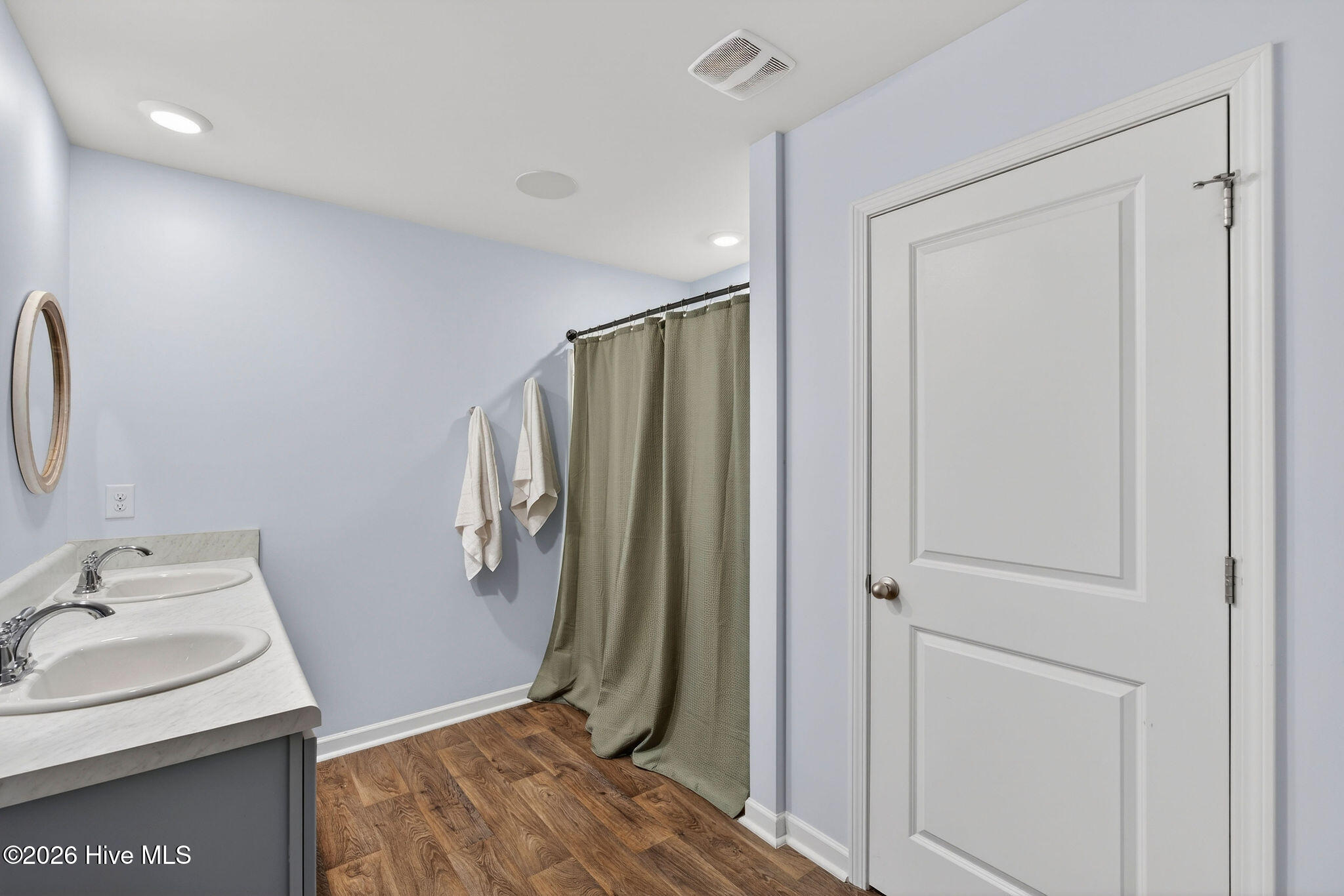 100560192 | Photo 19