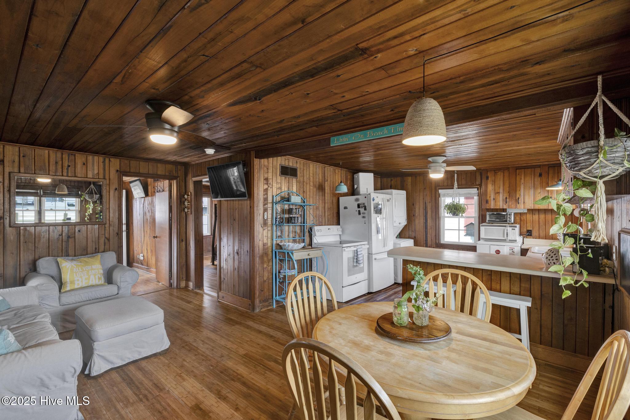 Homes for sale in Surf City, NC | 303 Herring Dr #B, Surf City, NC 28445 | MLS# 100521951