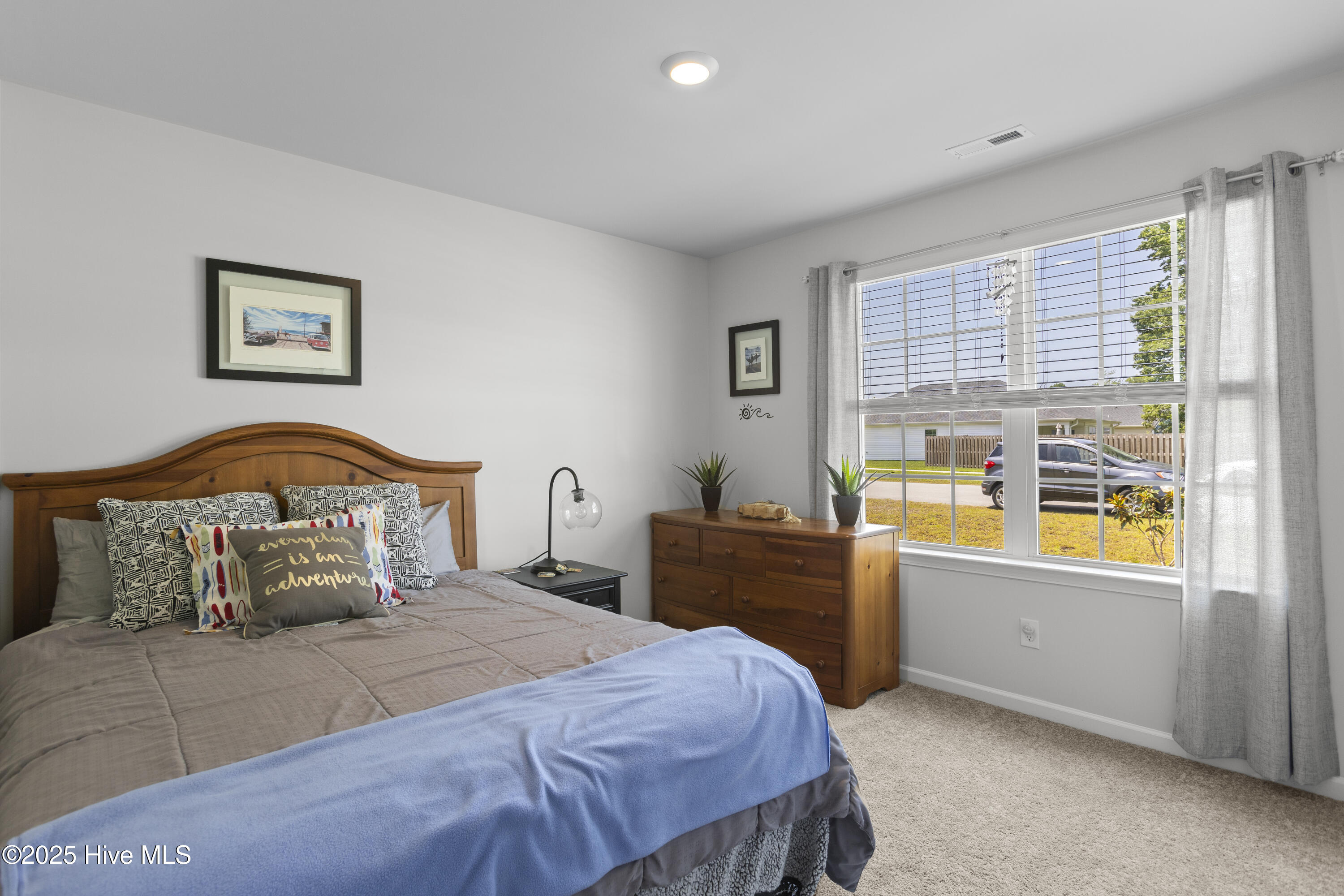 100511923 | Photo 15