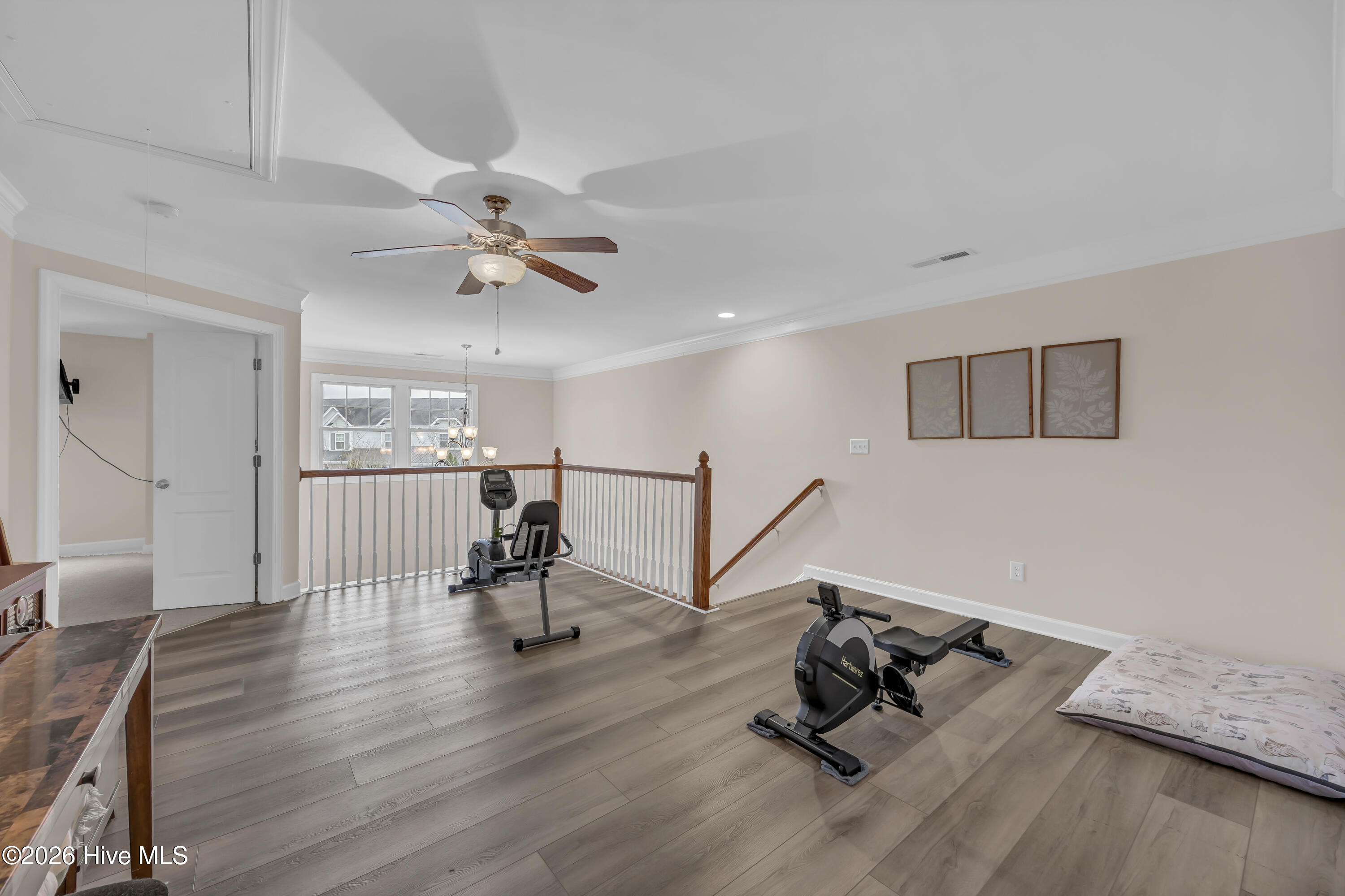 100551569 | Photo 16