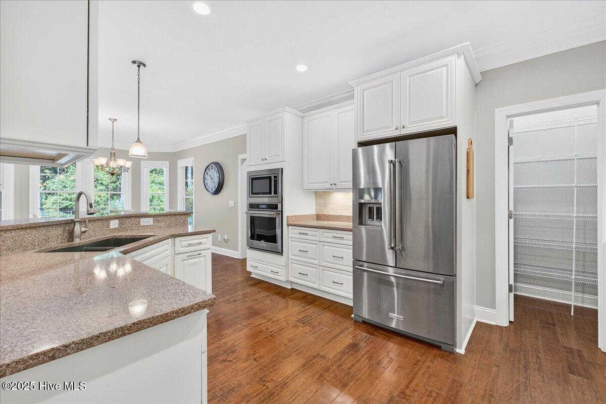 100530604 | Photo 60