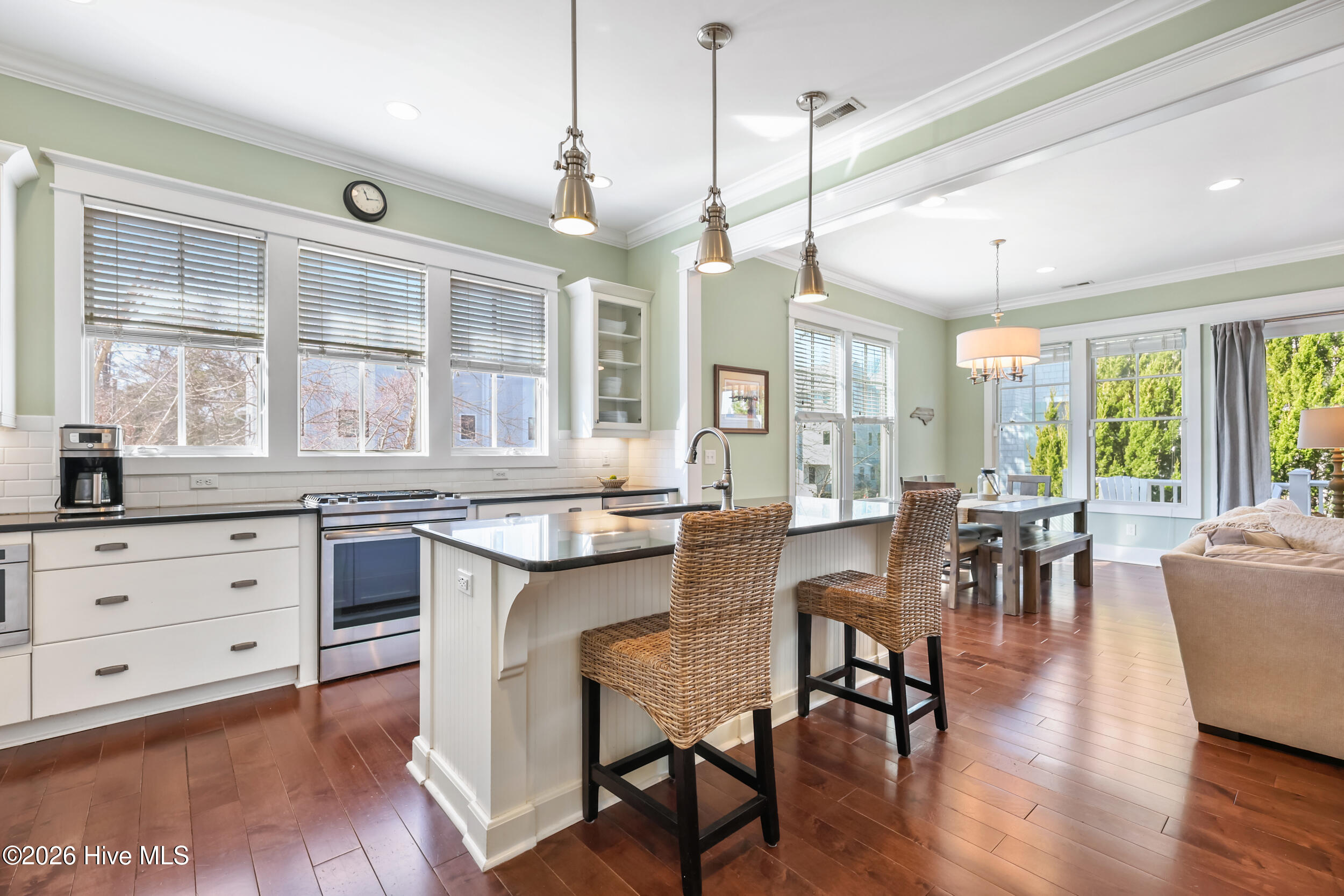 100553548 | Photo 18