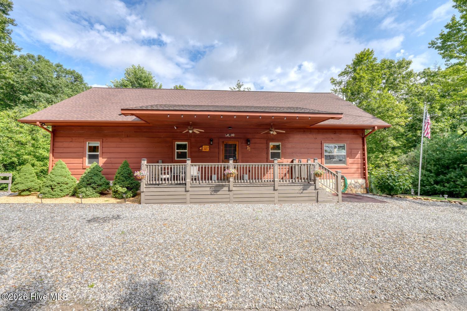 66 Huntington Circle