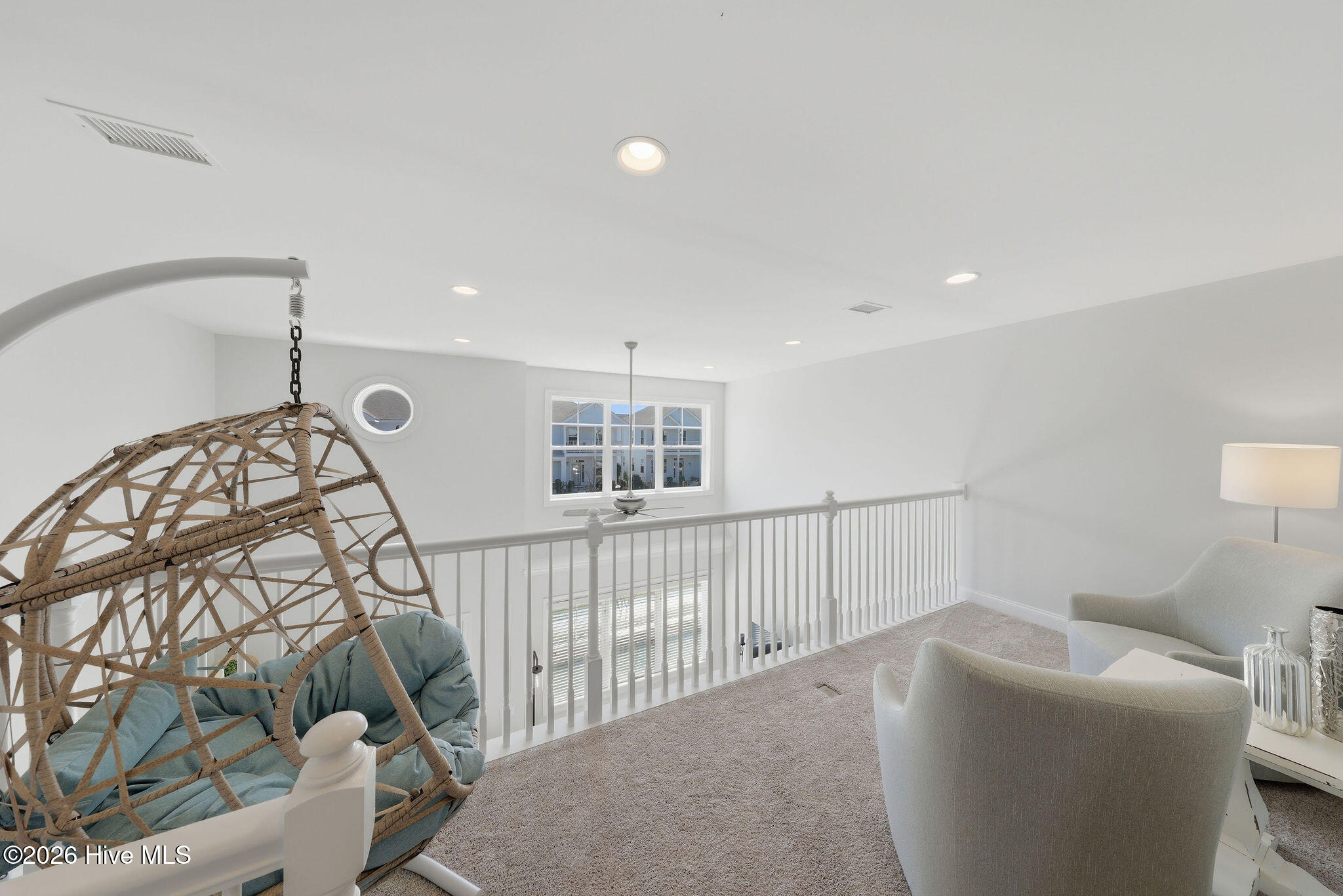 100567666 | Photo 29