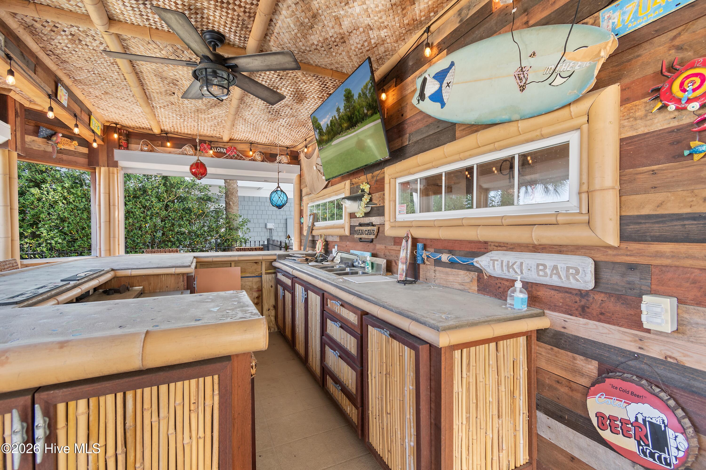 100566574 | Photo 72