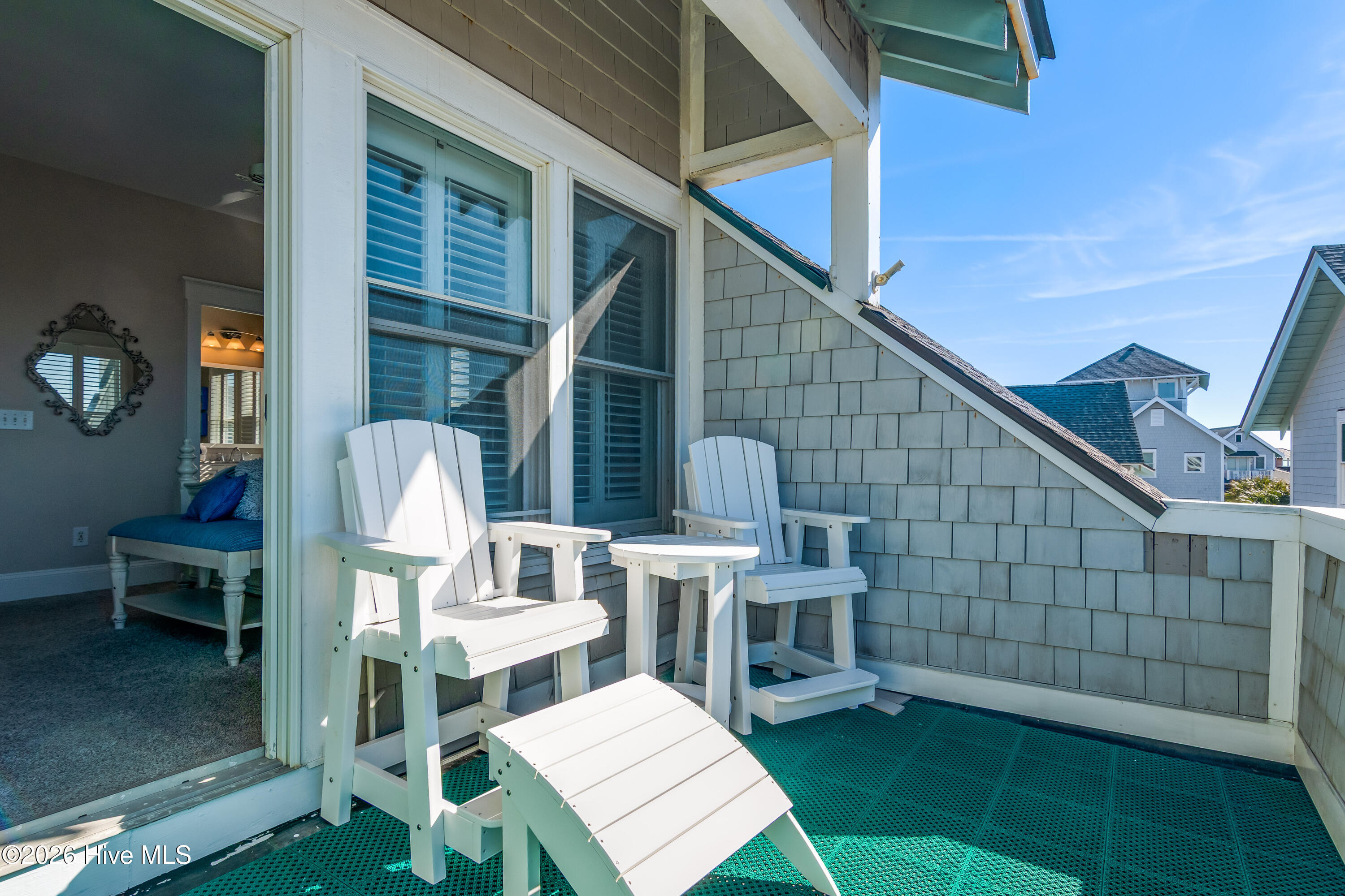 100553208 | Photo 42