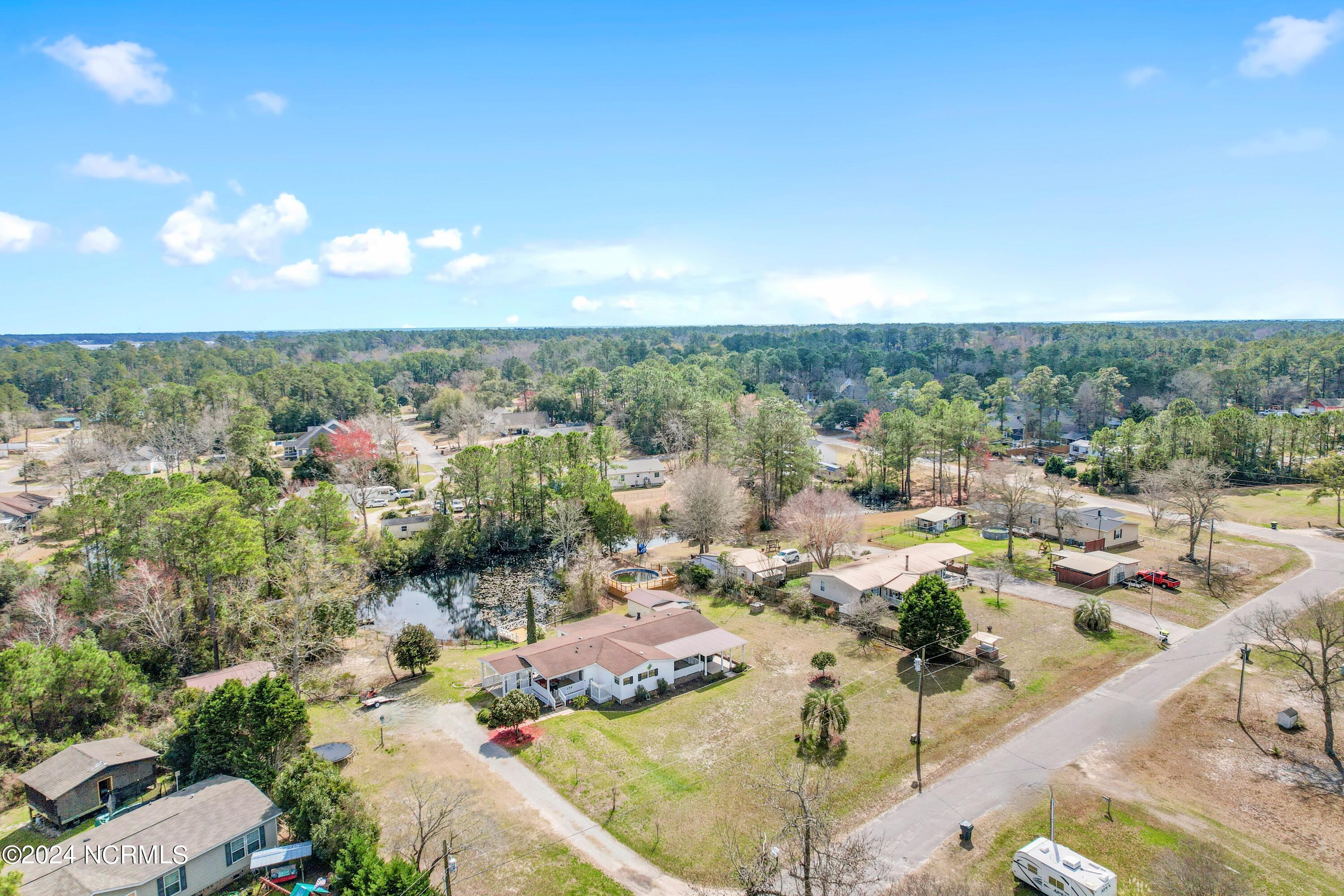 100547405 | Photo 25