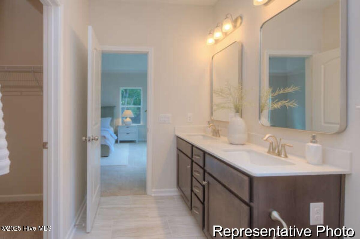 100529064 | Photo 25