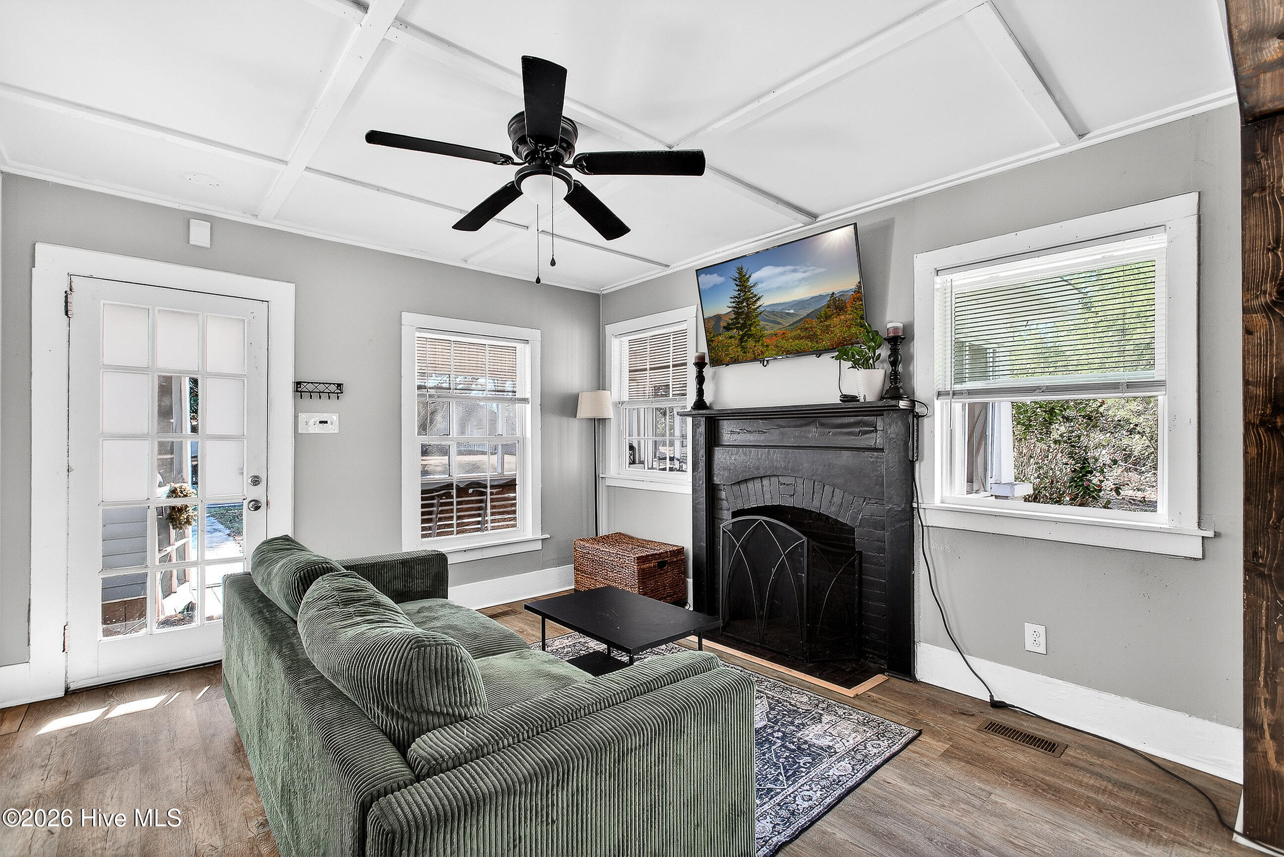 1527 Riggs Road,Maysville