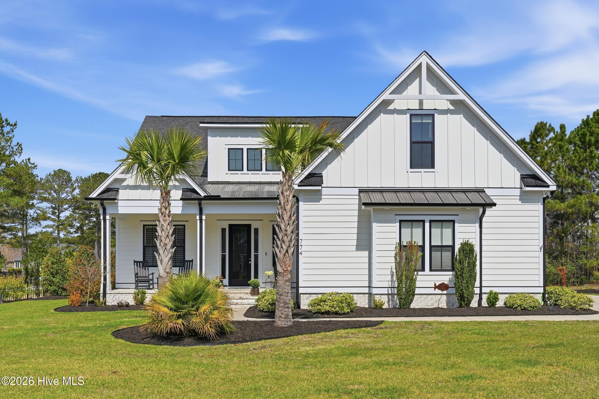 100563980 | Photo 89