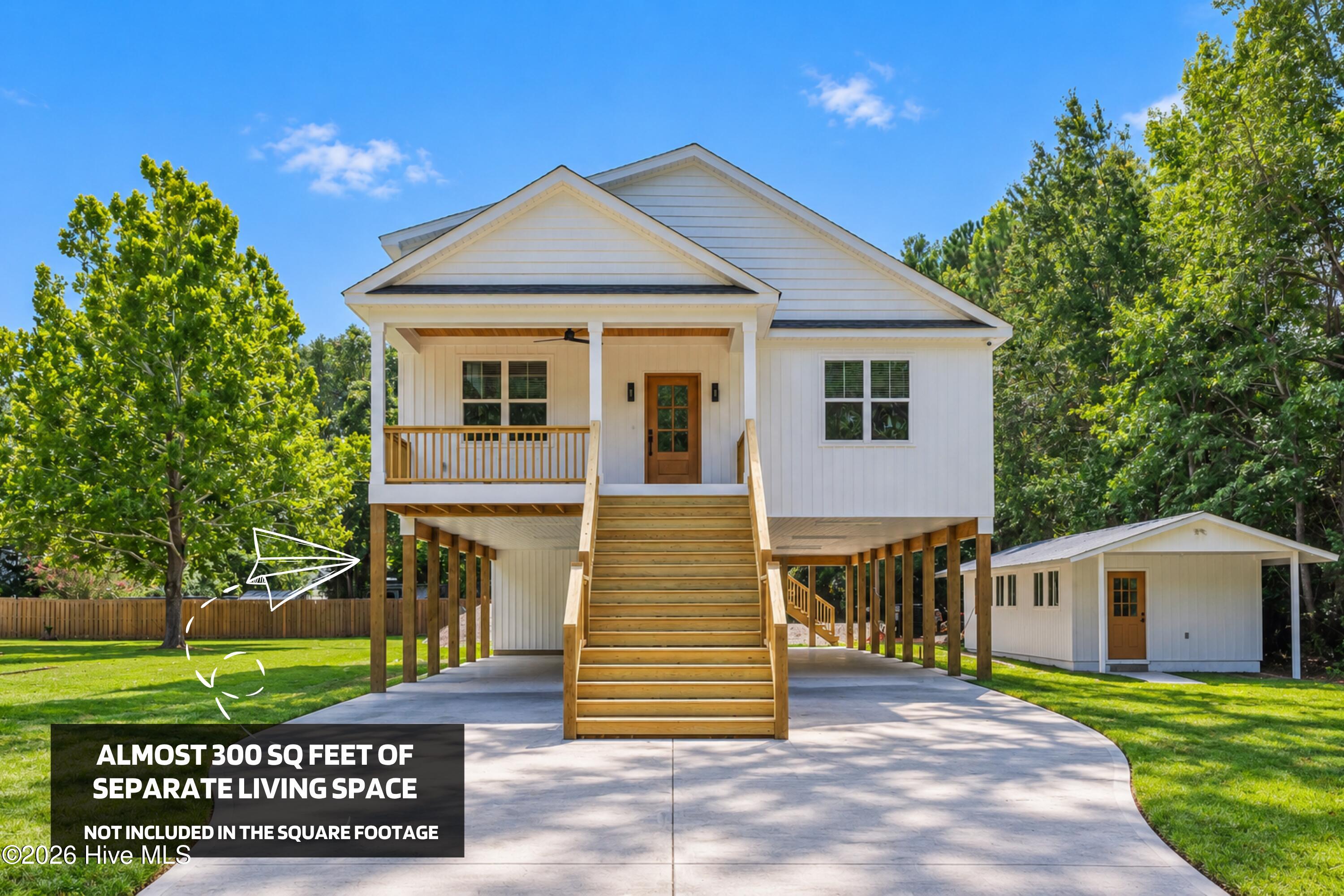 Photo 3 of Single family home for sale at 203 Sand Dollar Ln, Hampstead, NC 28443 | MLS# 100605287 | Listing updated on 2026-10-05