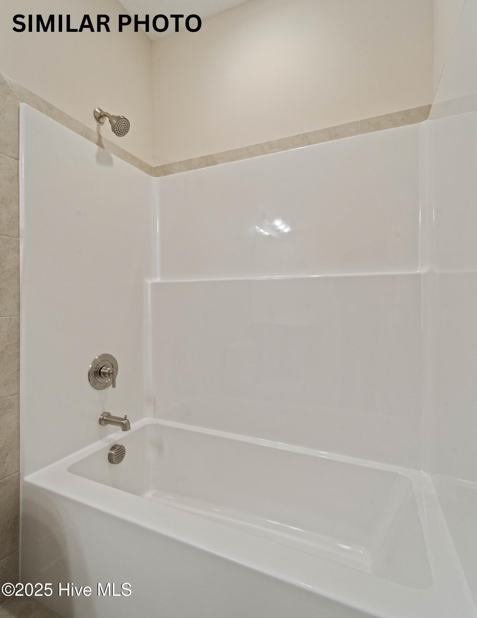 100543814 | Photo 36