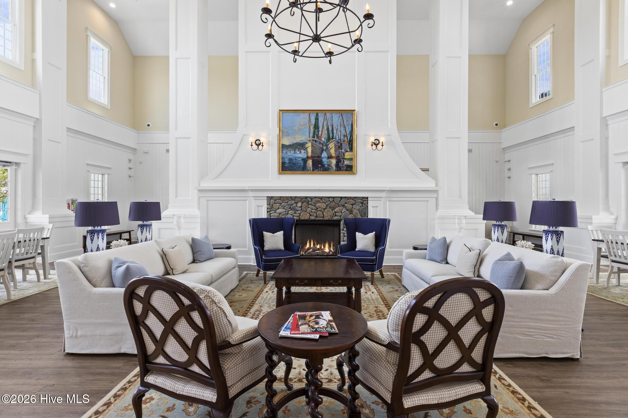 100564702 | Photo 10