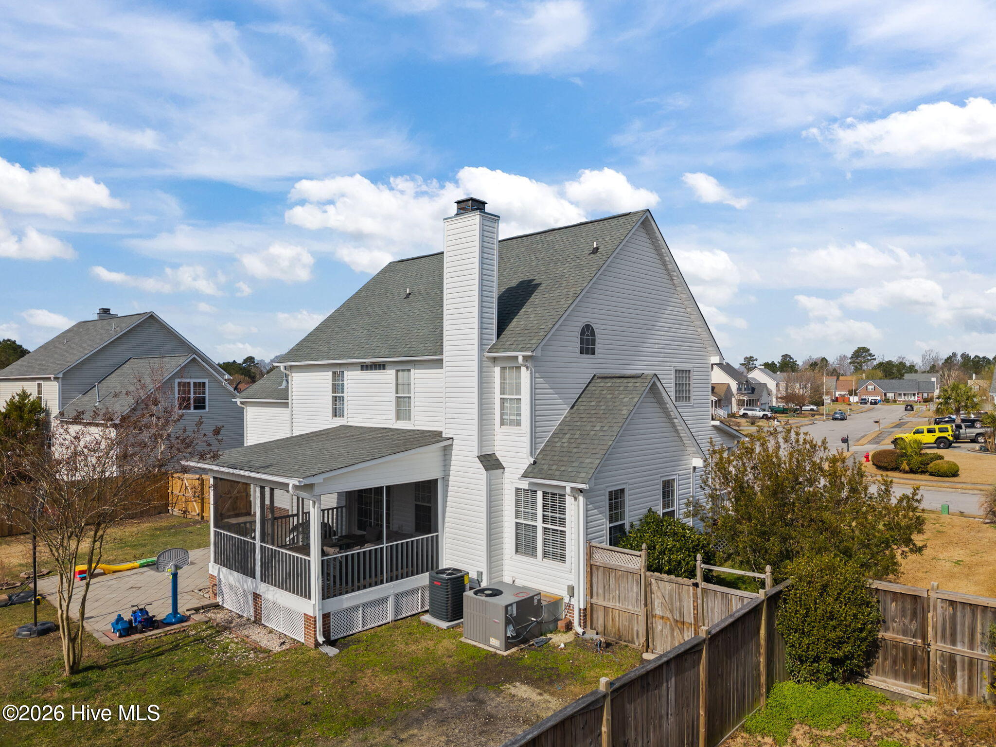 100558634 | Photo 45