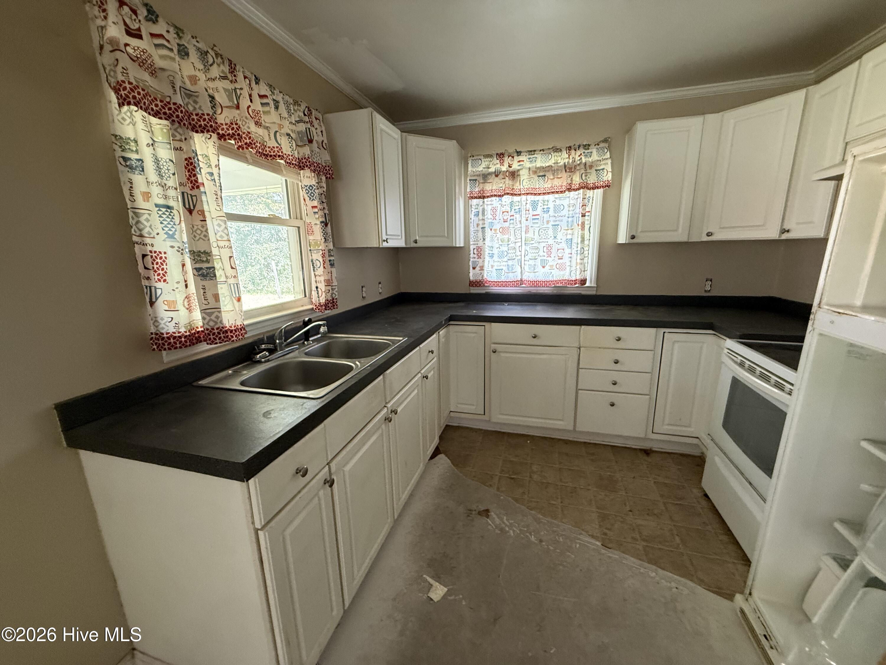 Photo 4 of Single family home for sale at 209 Peaks St, Williamston, NC 27892 | MLS# 100608136 | Listing updated on 2026-10-05