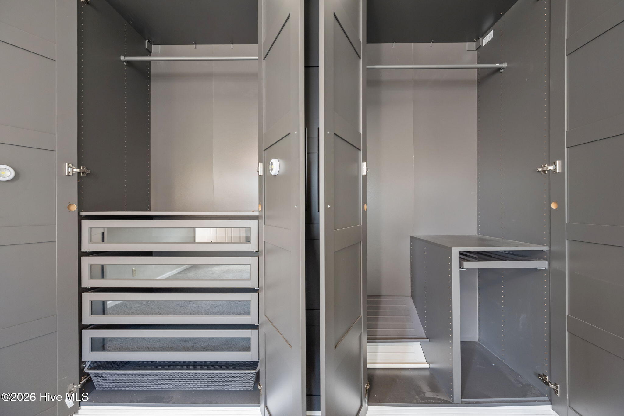 100554192 | Photo 47